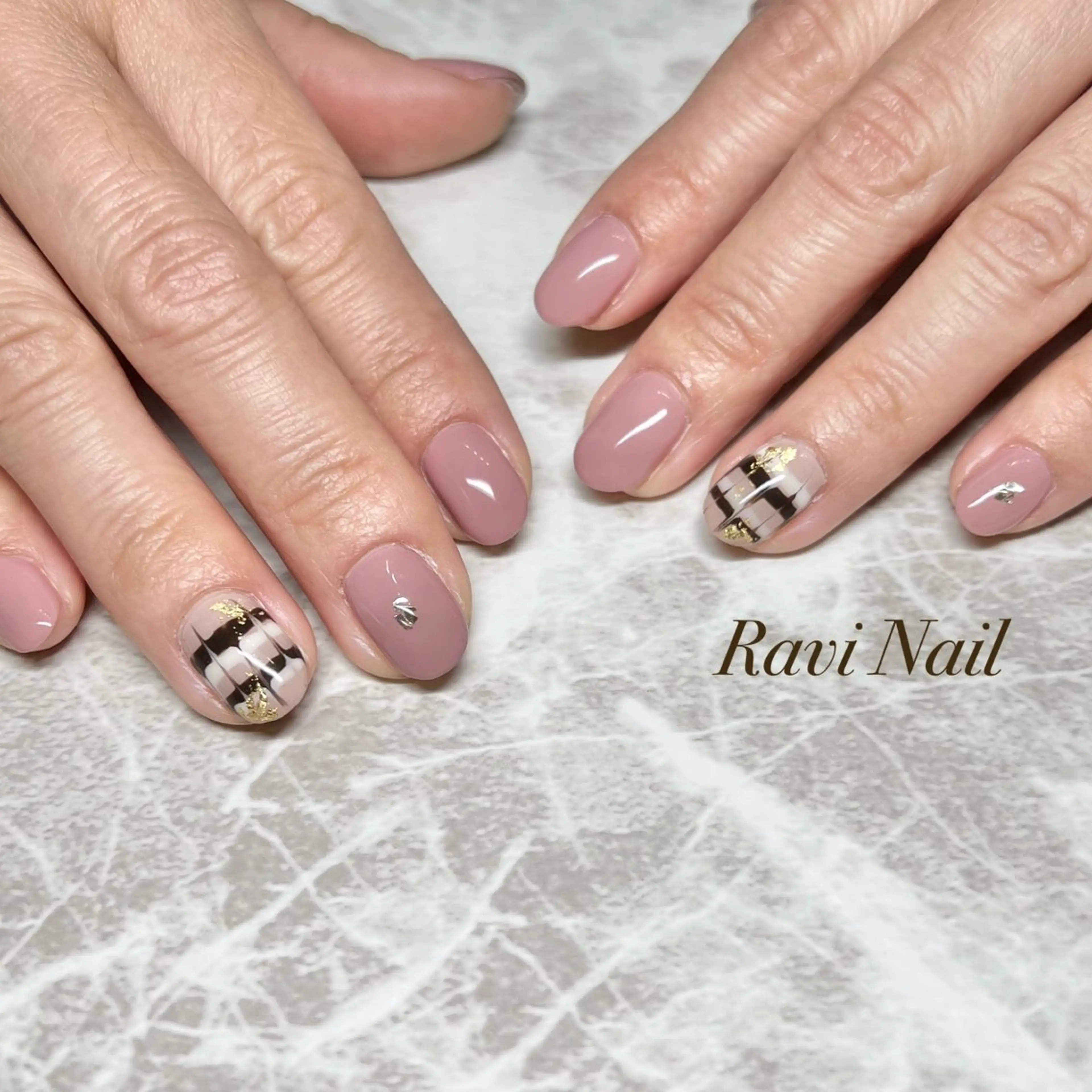 ネイル ショートネイル バレンタイン U. Minakoのネイルデザイン