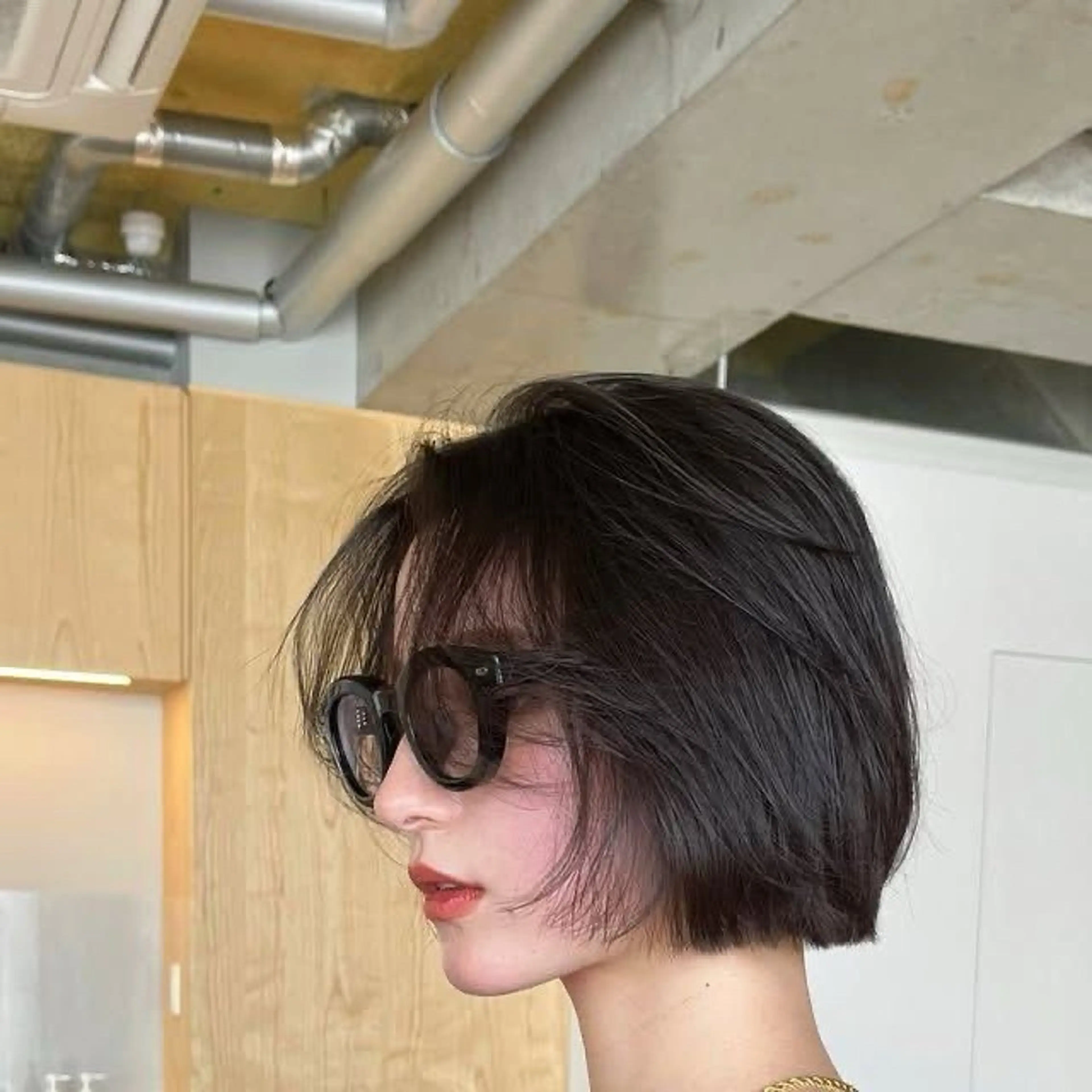 ショート カラー 切りっぱなしボブ ボブレイヤー ボブ タンバルモリ レイヤーカット ユナ ボブカット /ベージュのヘアスタイル