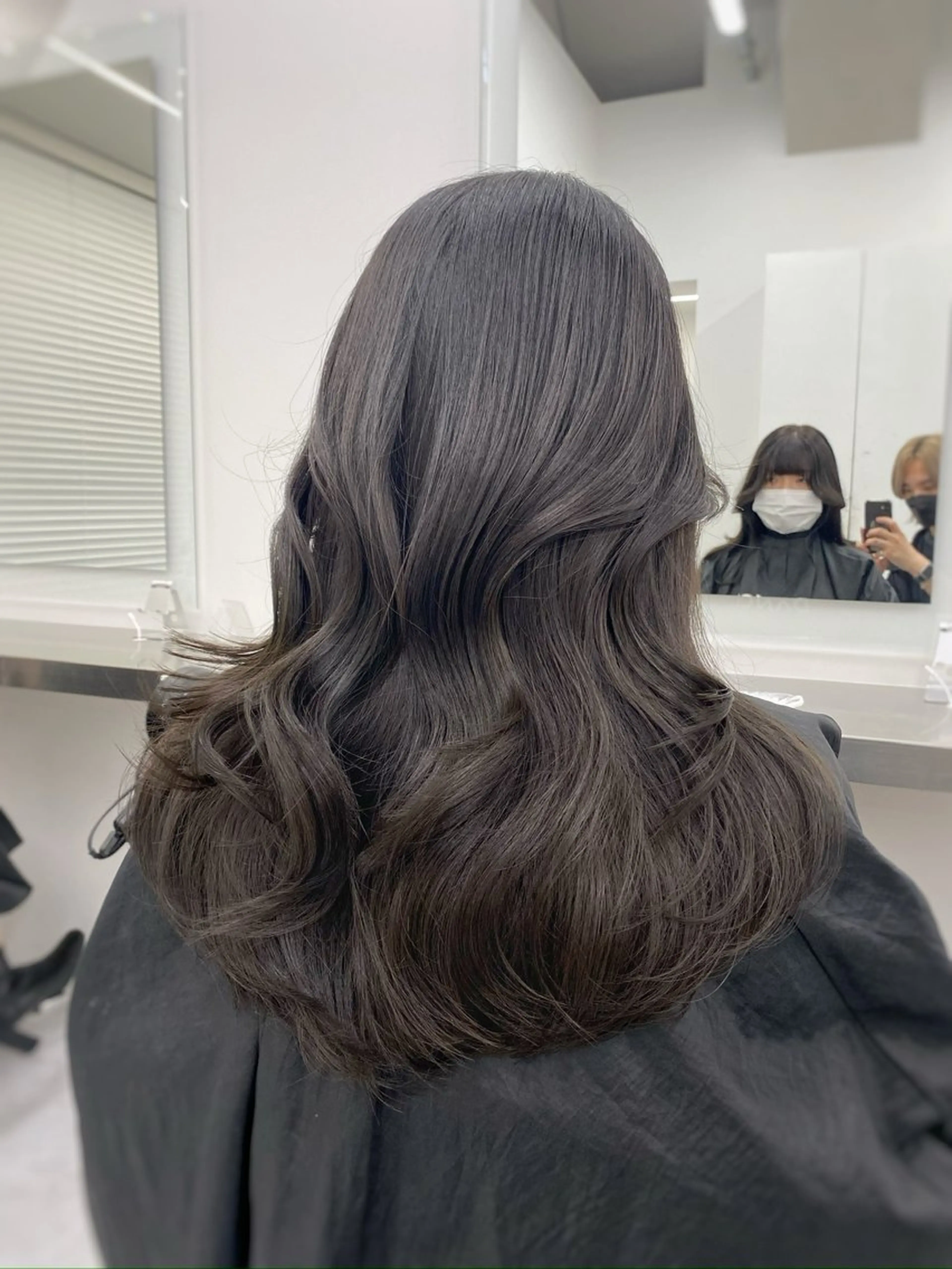 ロング カラー ヘアカラー ヘアセット 上品モテヘア🩶 karen🩶のヘアスタイル
