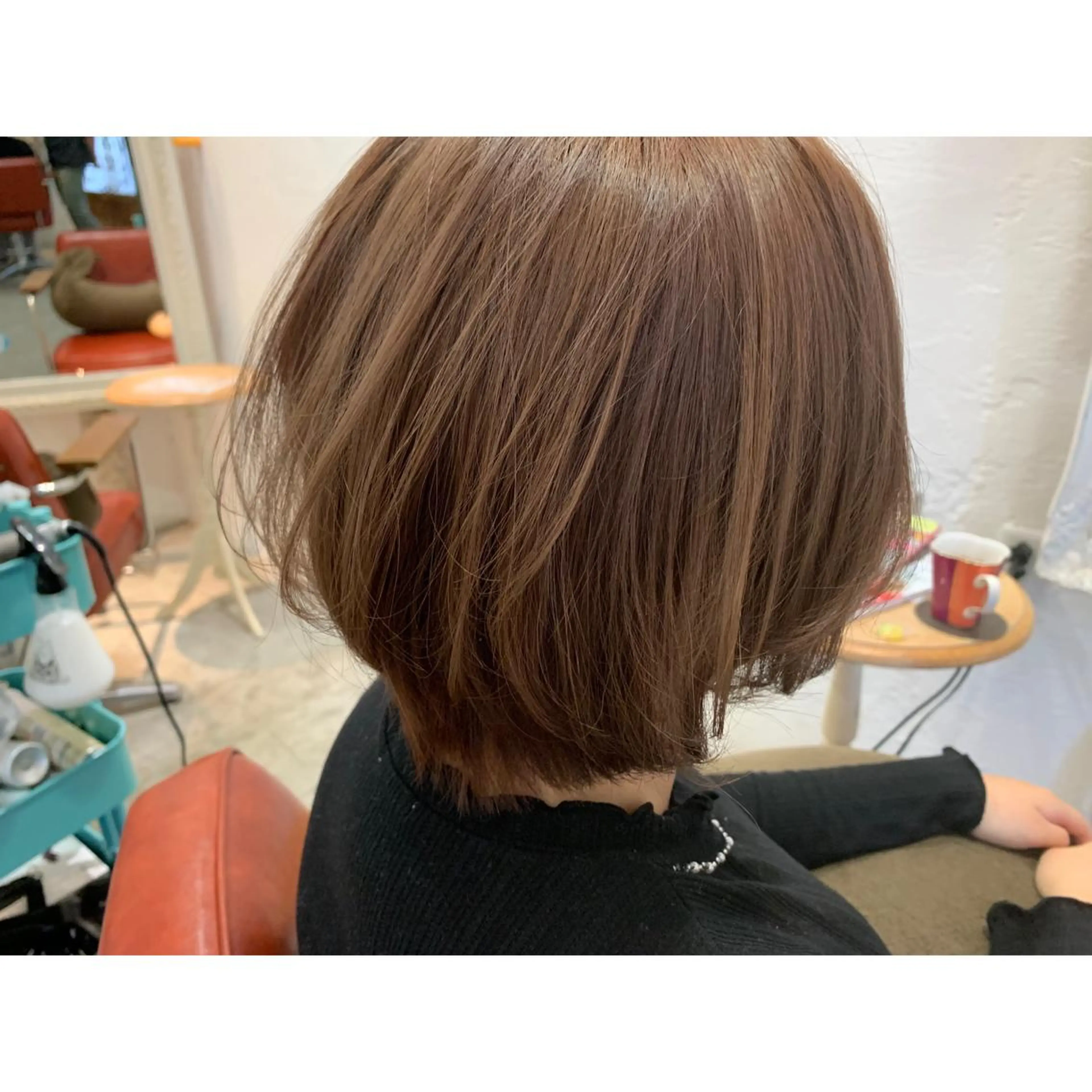 ショート カラー fio マナミのヘアスタイル