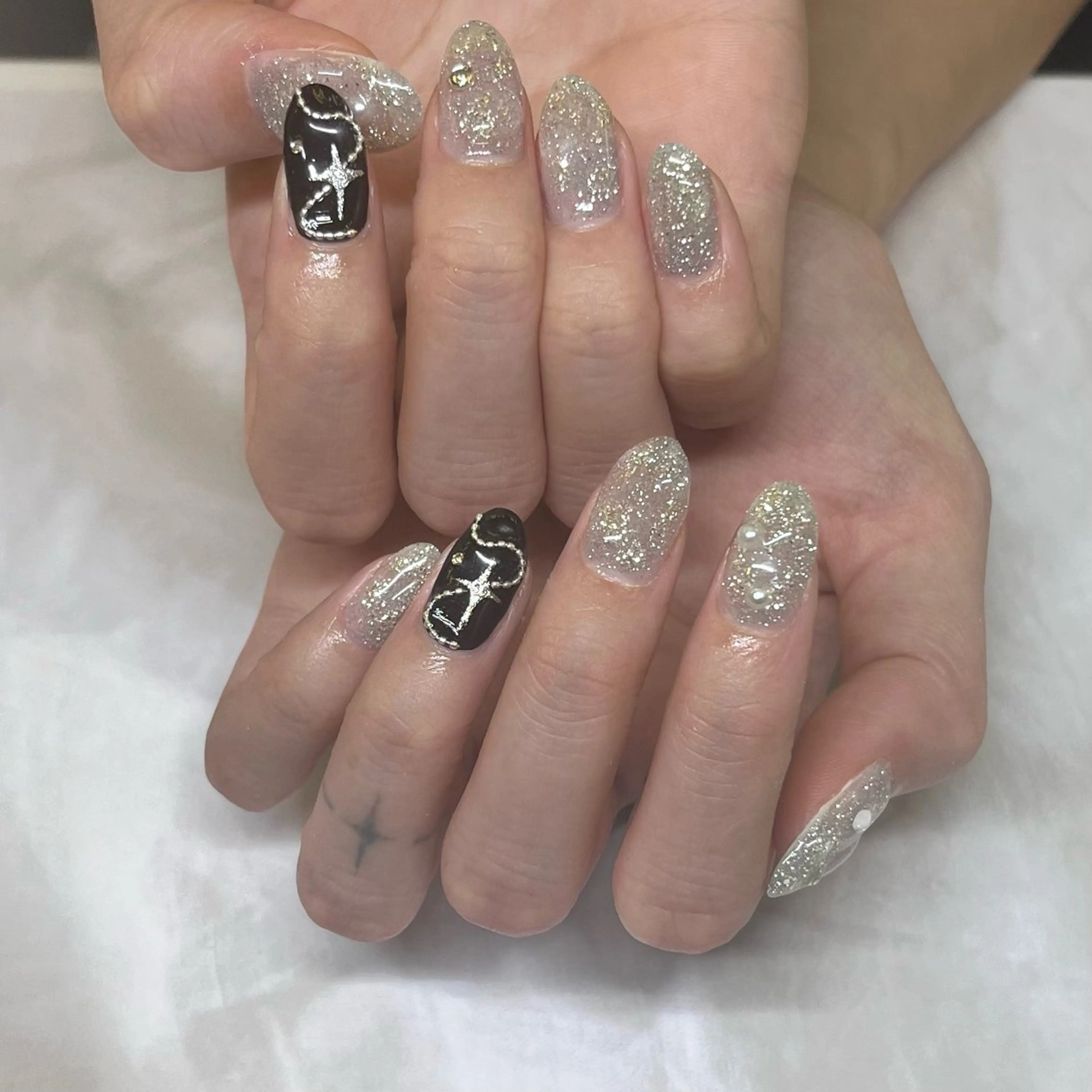 ネイル キラキラネイル ハンドネイル ハンドケア ✩UMEHARA✩ ネイル/マツパのネイルデザイン