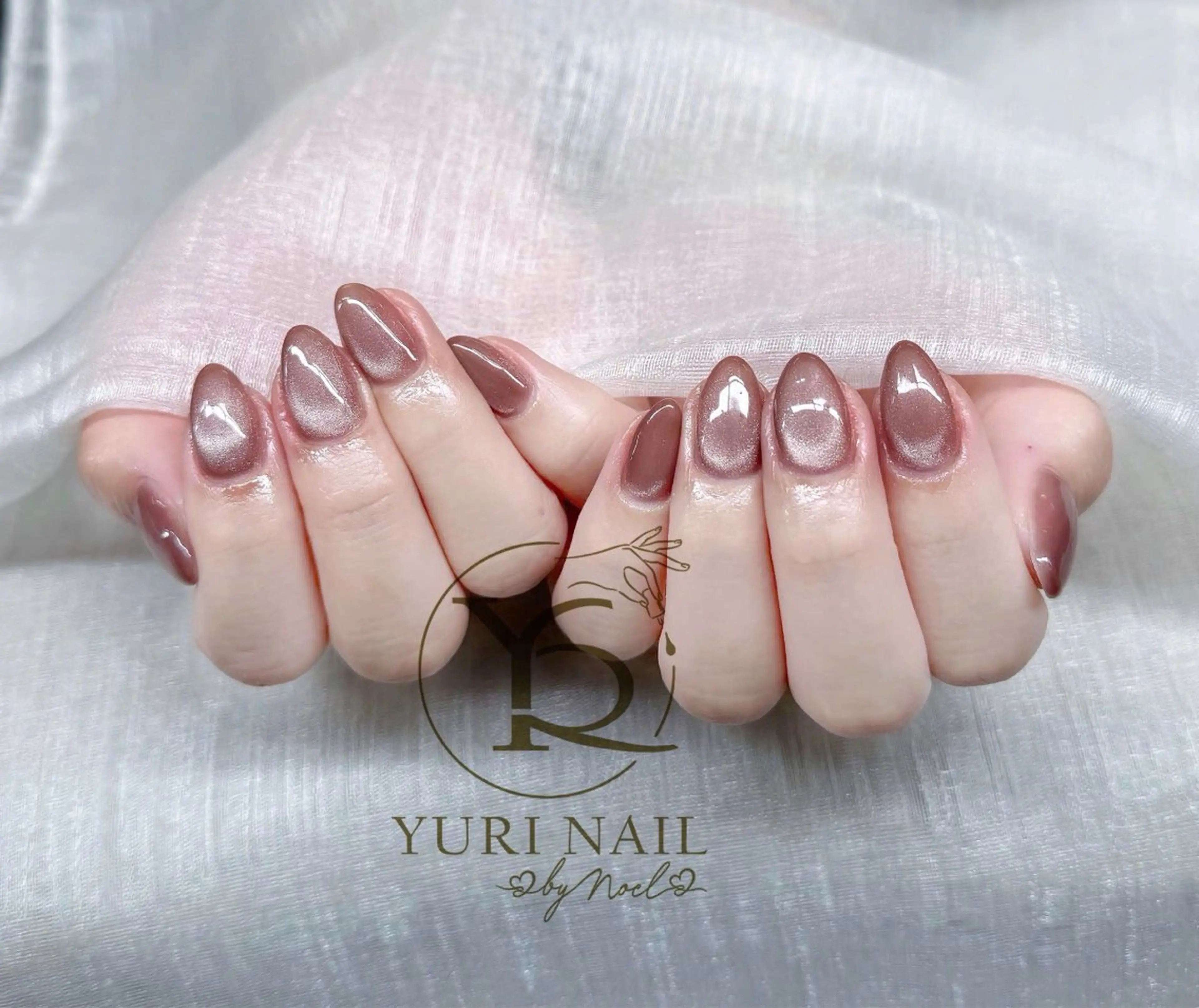 ネイル オーロラネイル ブルー チークネイル フレンチネイル グラデーション ハンドネイル フットネイル ハンドケア YURI Nail Funabashiのネイルデザイン