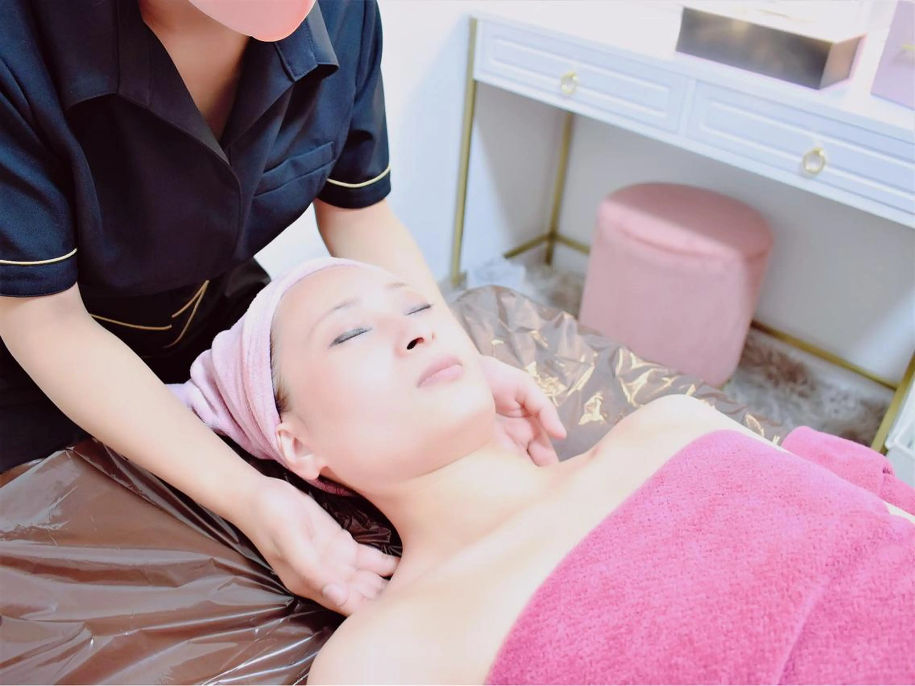 4月限定🌸【贅沢プラン】圧倒的効果！まるっと全身コース！ハイパーナイフ全身+顔orリンパ90分¥16500→9800の写真