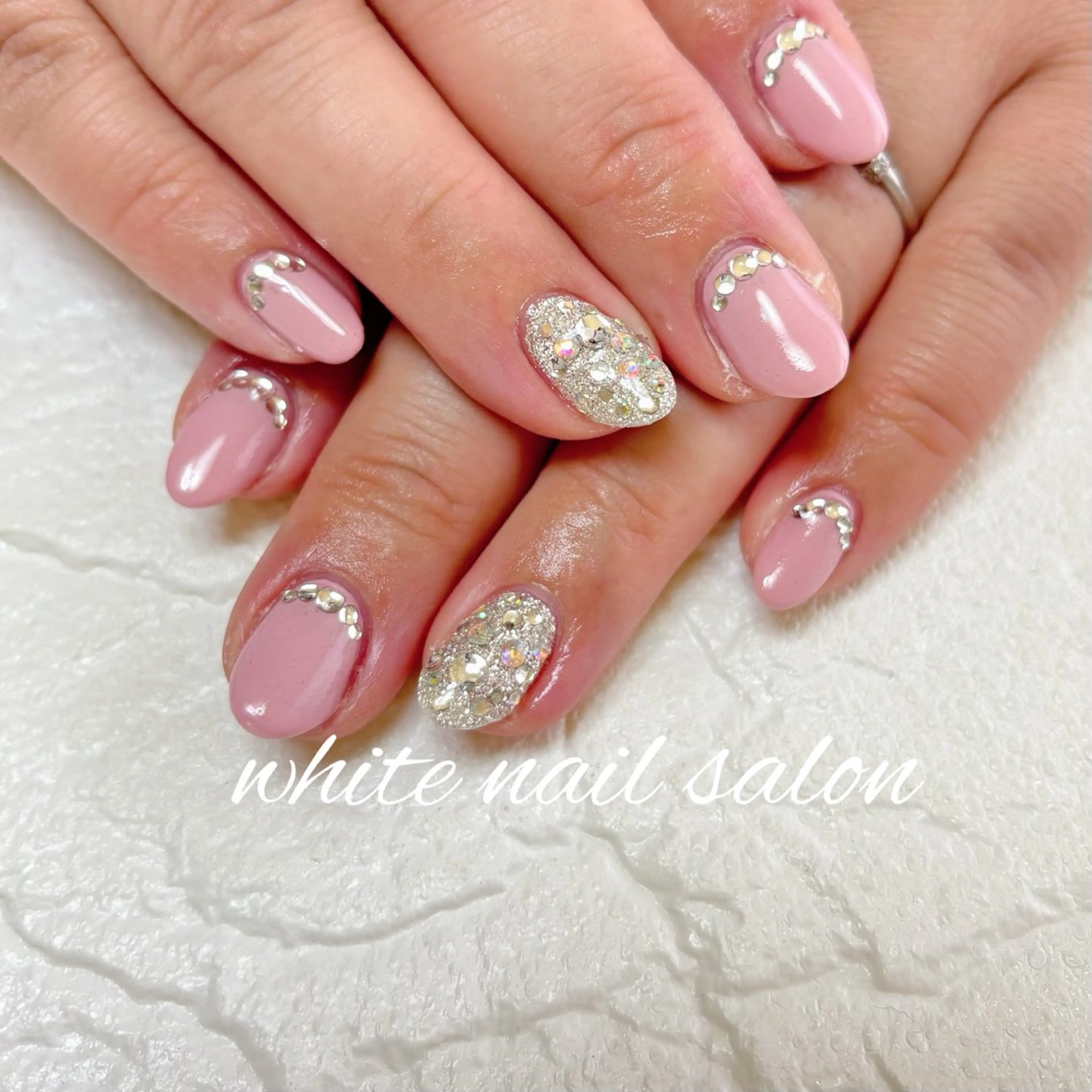 ネイル フットネイル ハンドネイル white nail salonのネイルデザイン