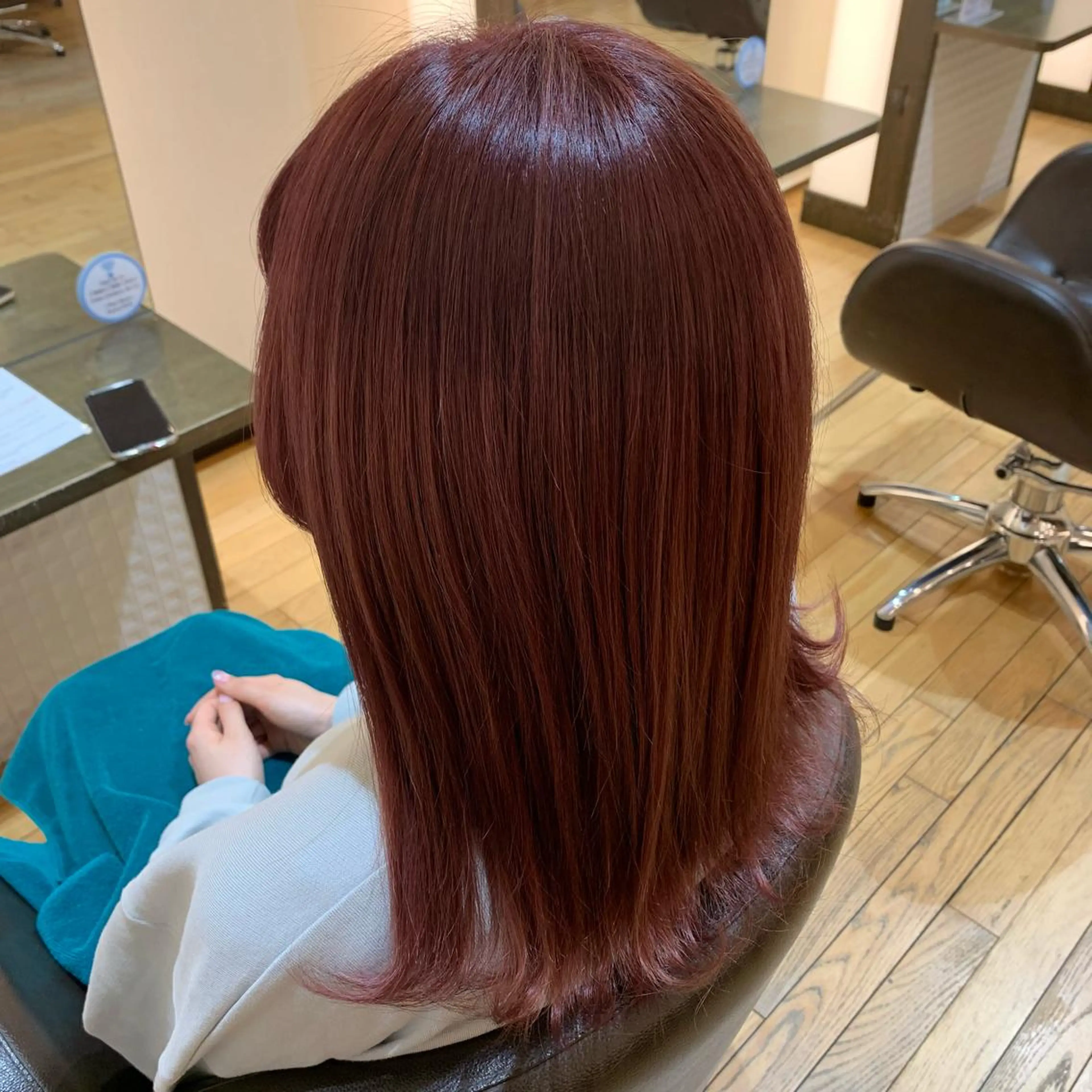 セミロング カラー 透明感艶カラー/ 岡田澪香のヘアスタイル