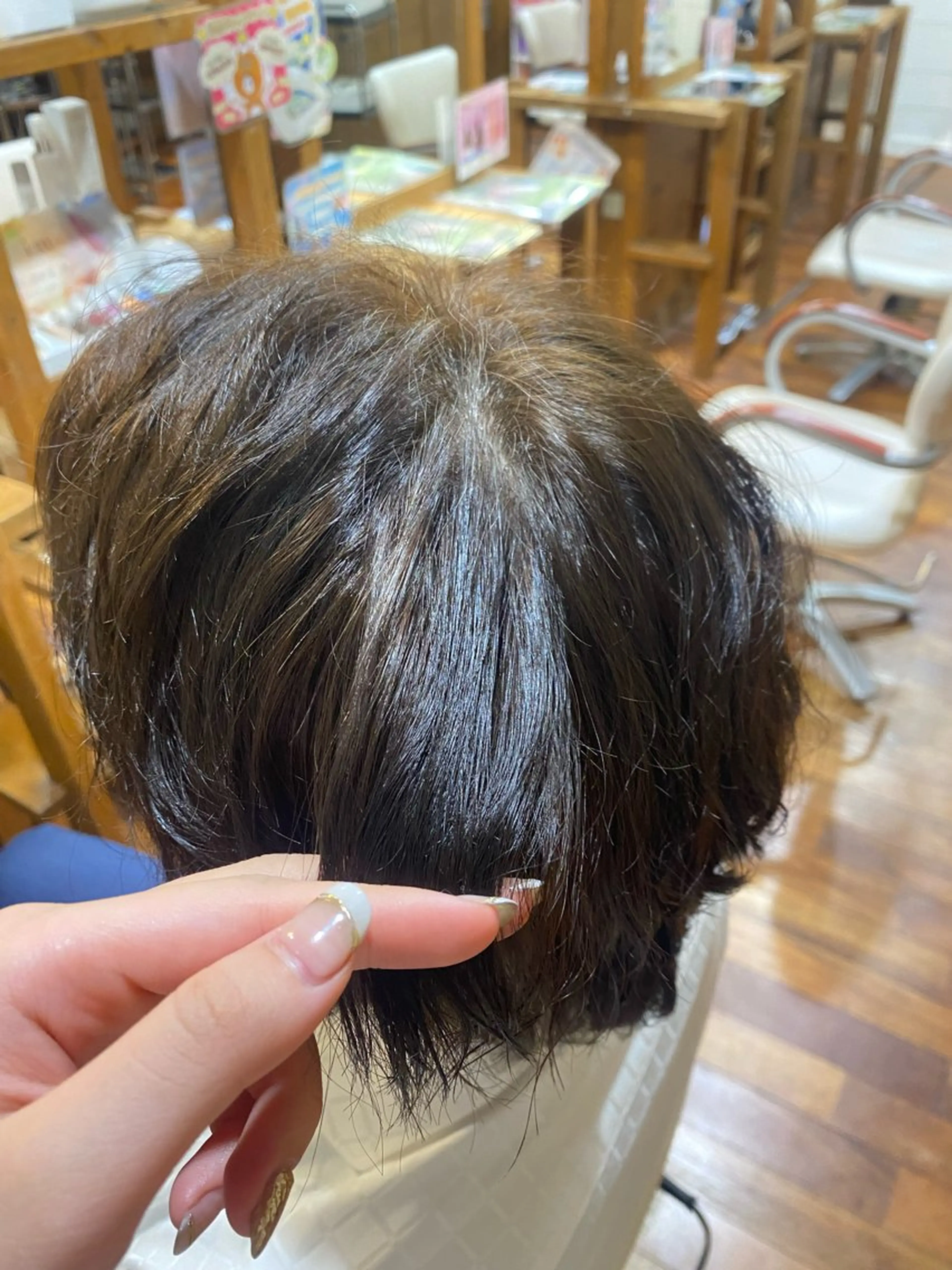 カラー 平塚 遥菜のヘアスタイル