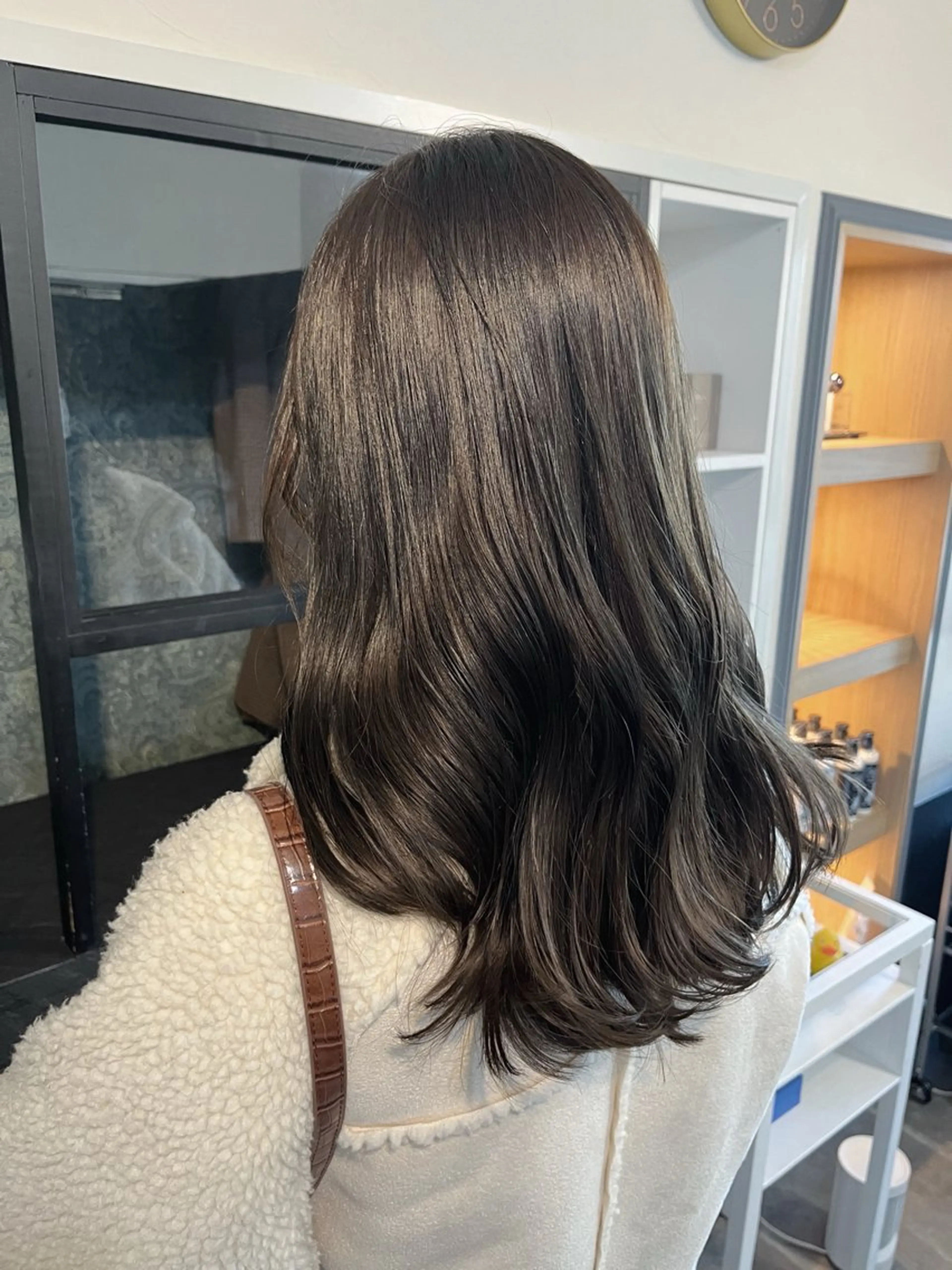 セミロング カラー パーマ Day&Night kanaのヘアスタイル