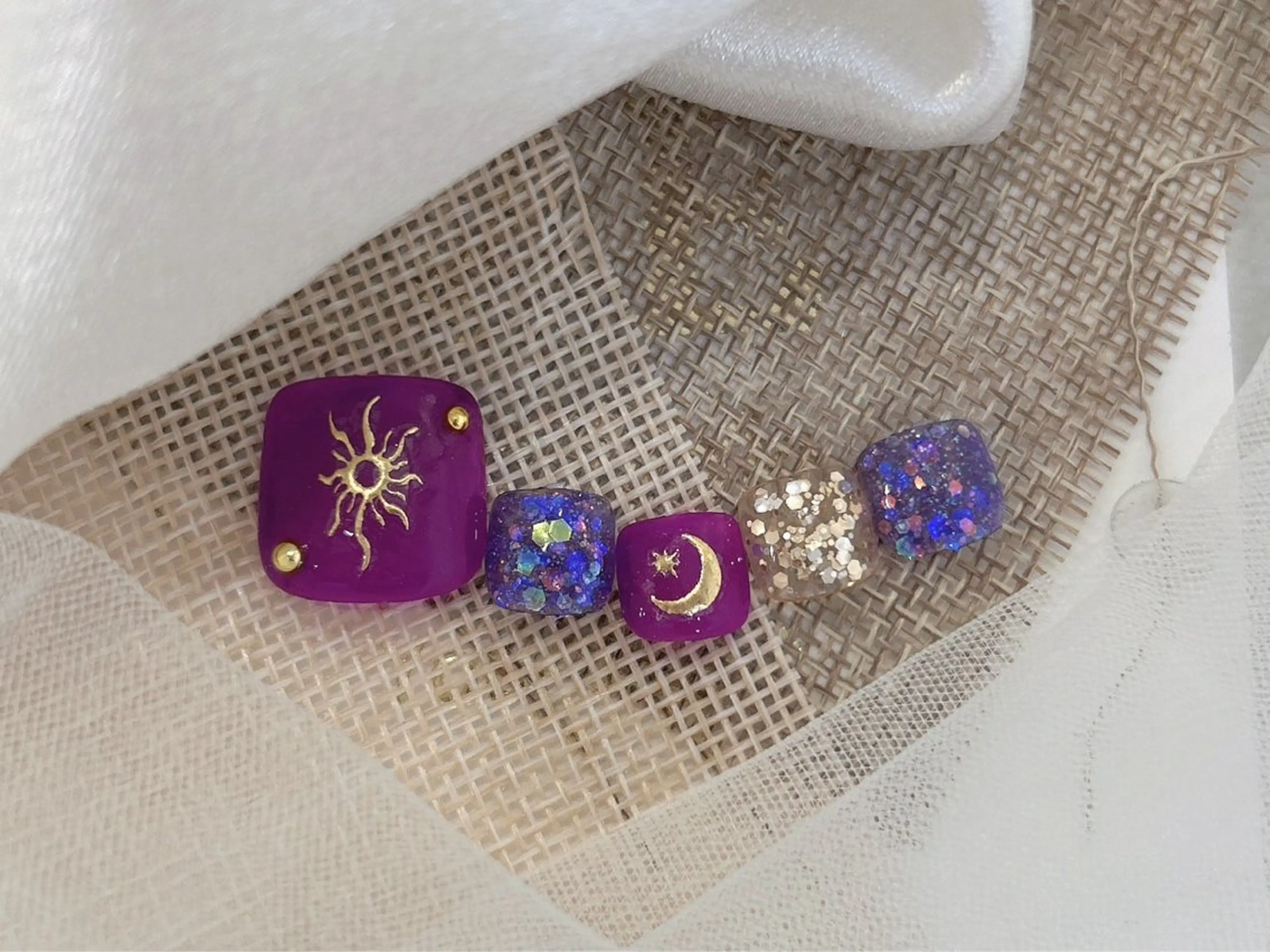 ネイル ハンドネイル フットネイル ネイルサロンクイーン 中野のネイルデザイン