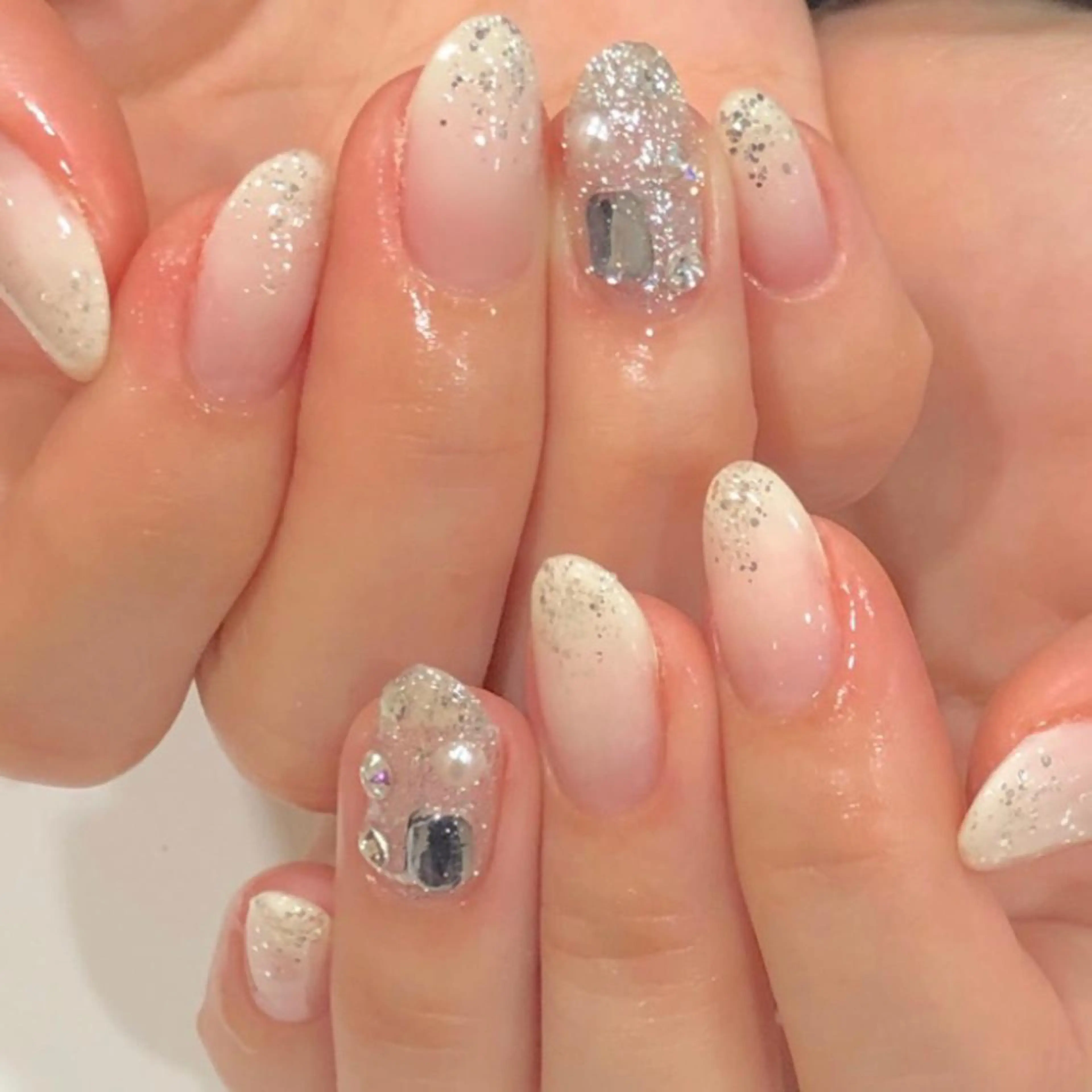 ネイル ラメ(グリッター) ☁️BLITZ 🎀笠原雪音🎀のネイルデザイン