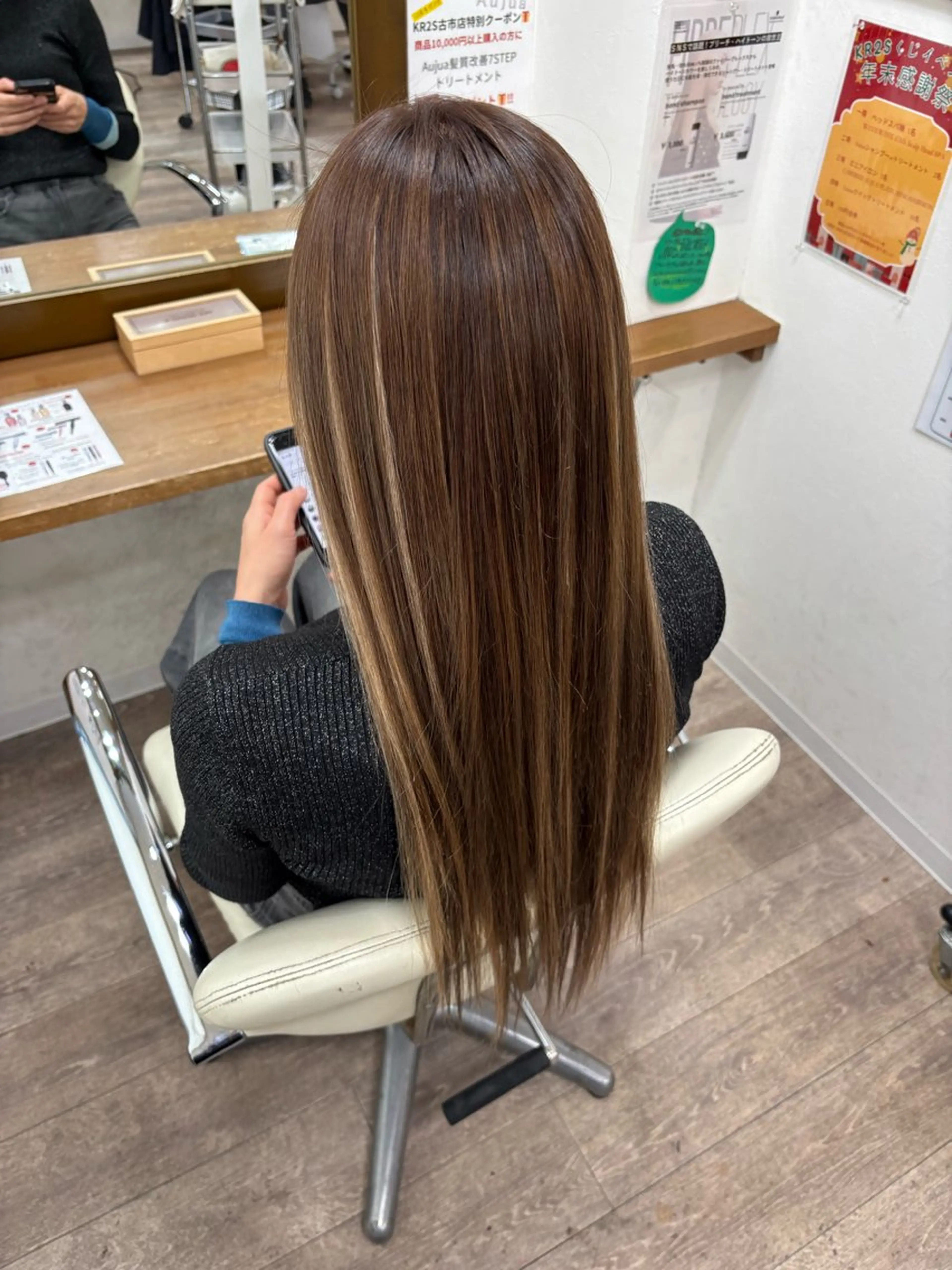 ロング エクステ ハイライト エクステ 艶カラー🫧/シール エクステRYOKAのヘアスタイル