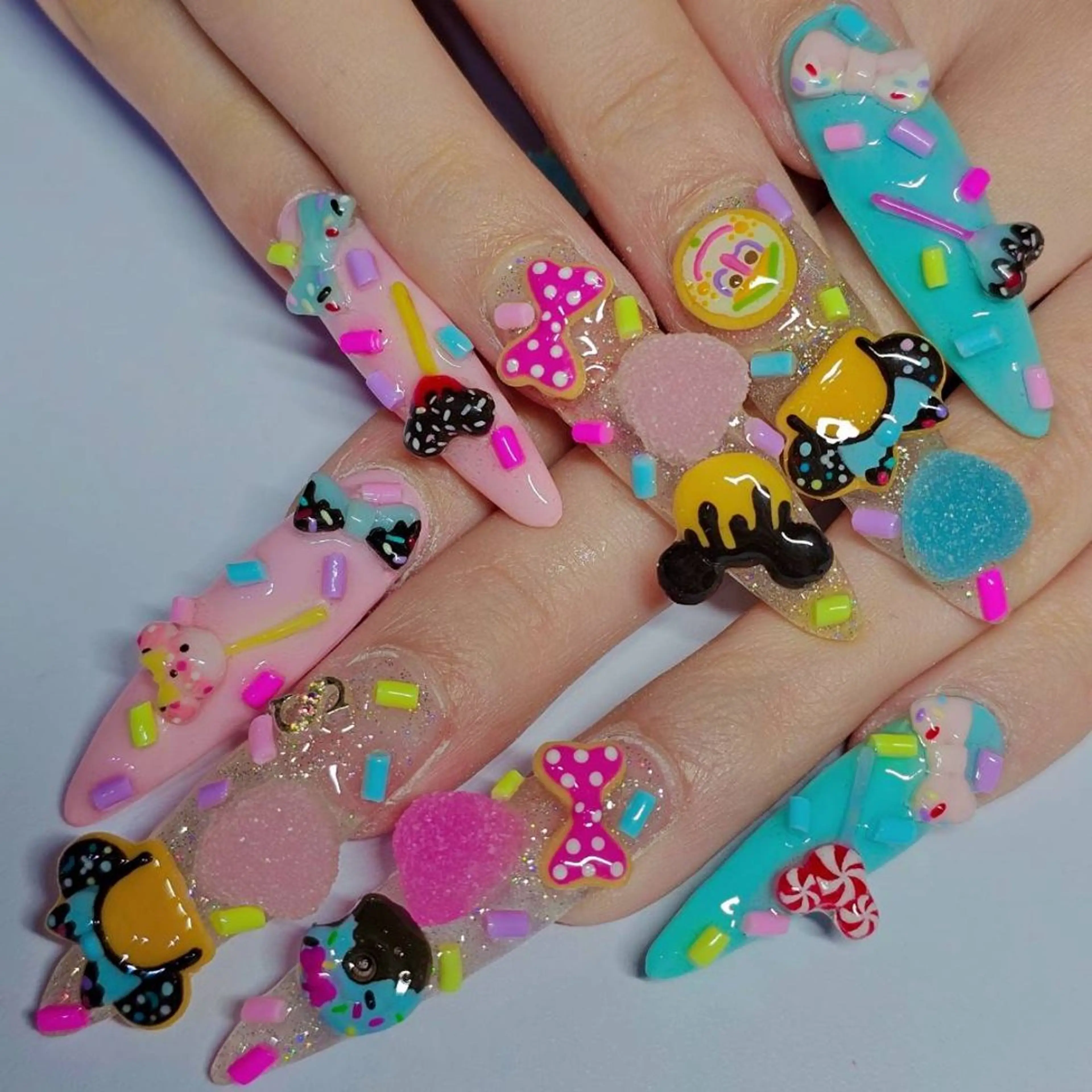 ネイル アートネイル ブルー クリアネイル ラメ(グリッター) パステルネイル ハンドネイル よしだ ひろきのネイルデザイン