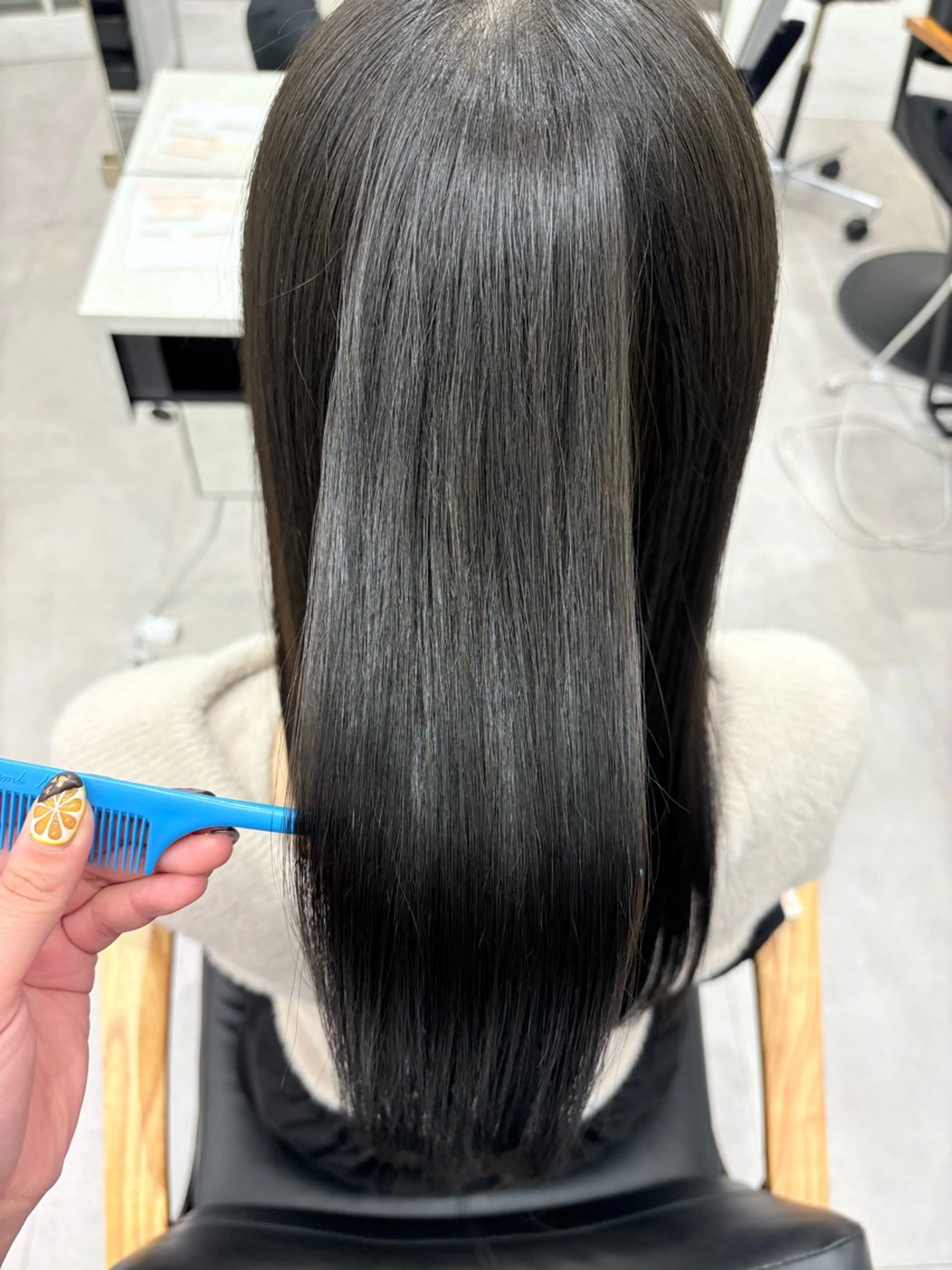 【💎寒色限定💎】ワンカラー➕トリートメント 🧴ご新規様限定炭酸シャンプーサービスの写真