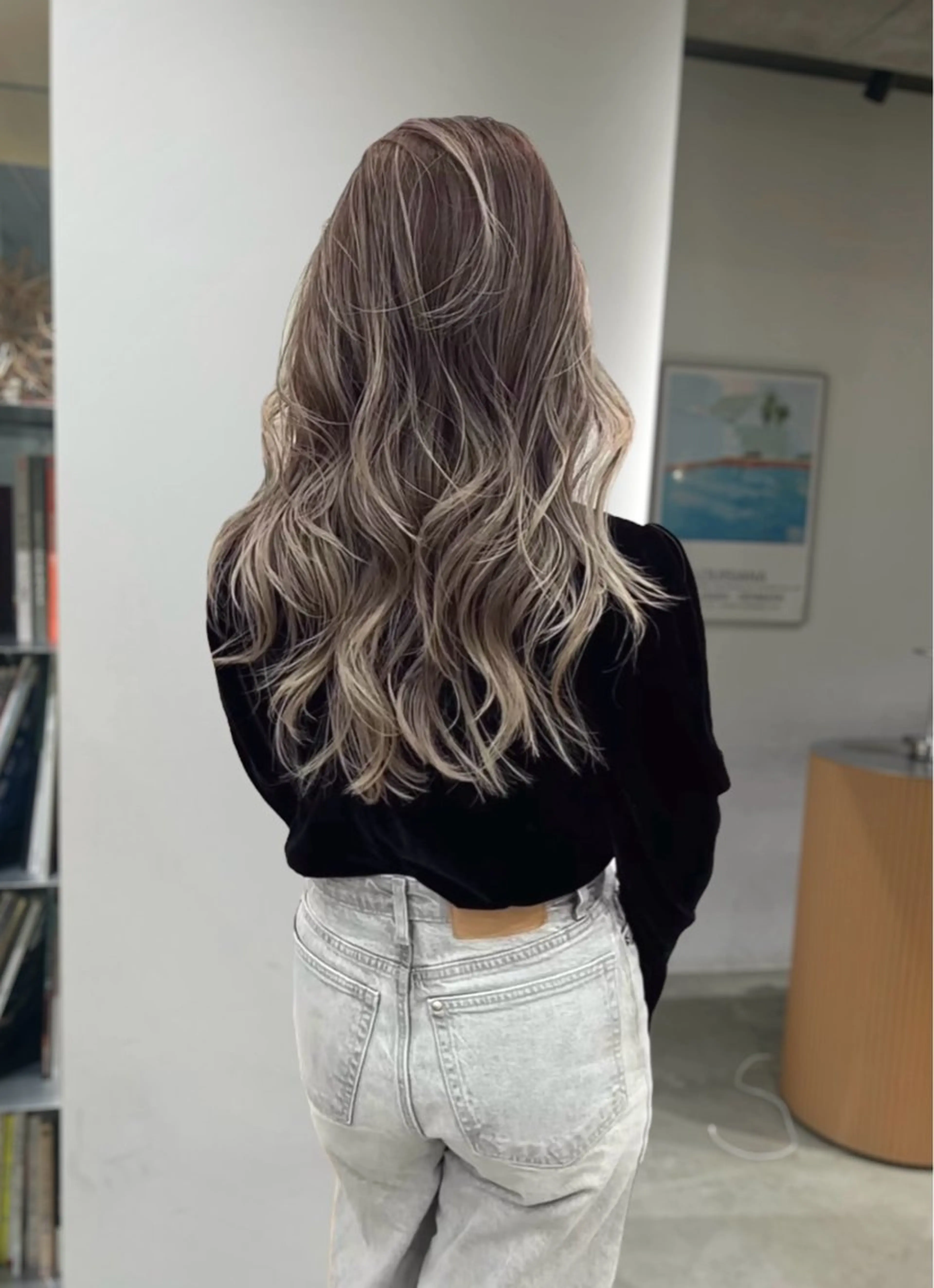 ロング カラー ハイライトカラー ハイライト ヘアカラー トリートメント ケア剤オタク×海外 ヘア長谷川裕起のヘアスタイル