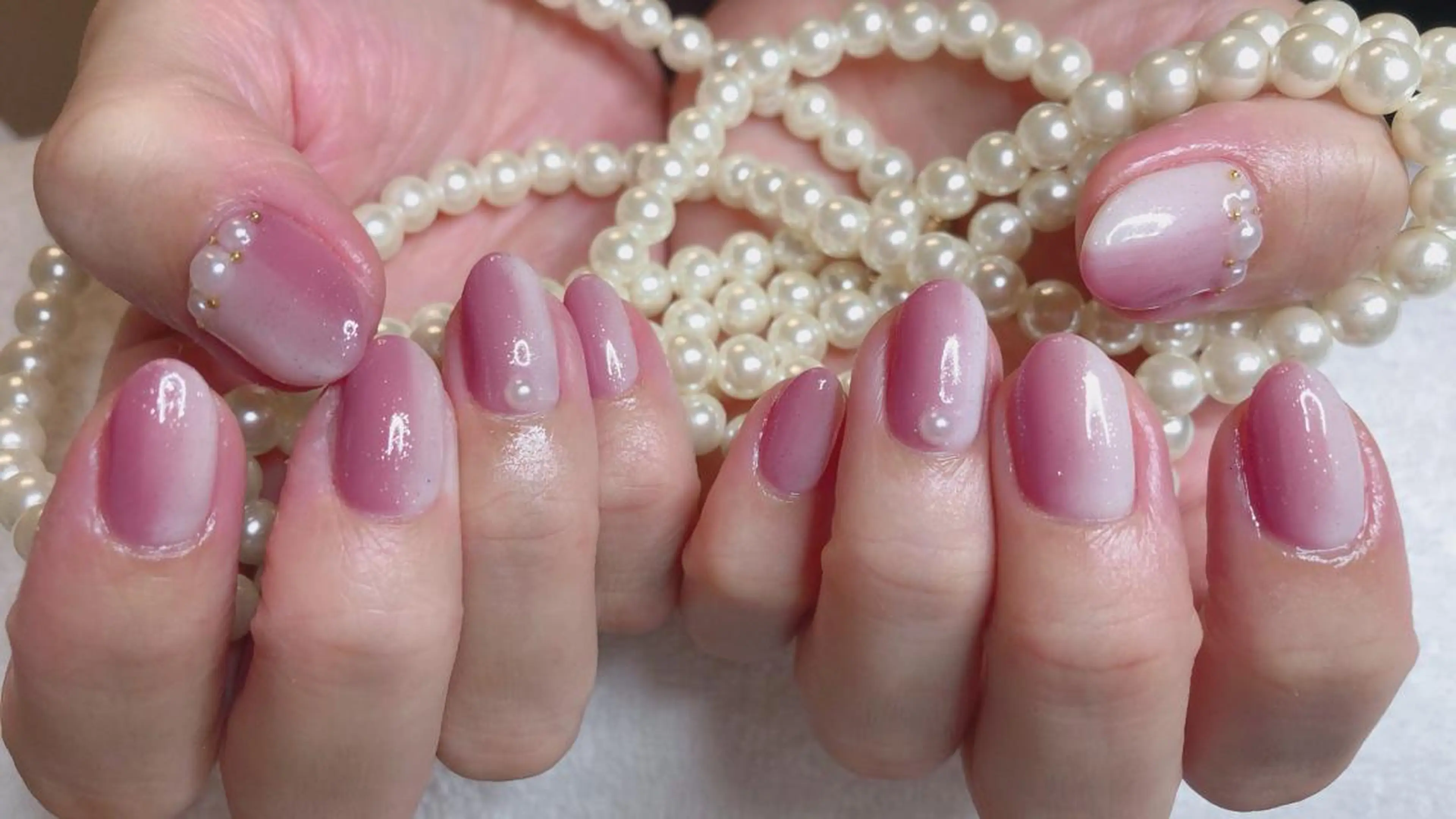 ミディアム ネイル 長さ出し専門 nynaのネイルデザイン