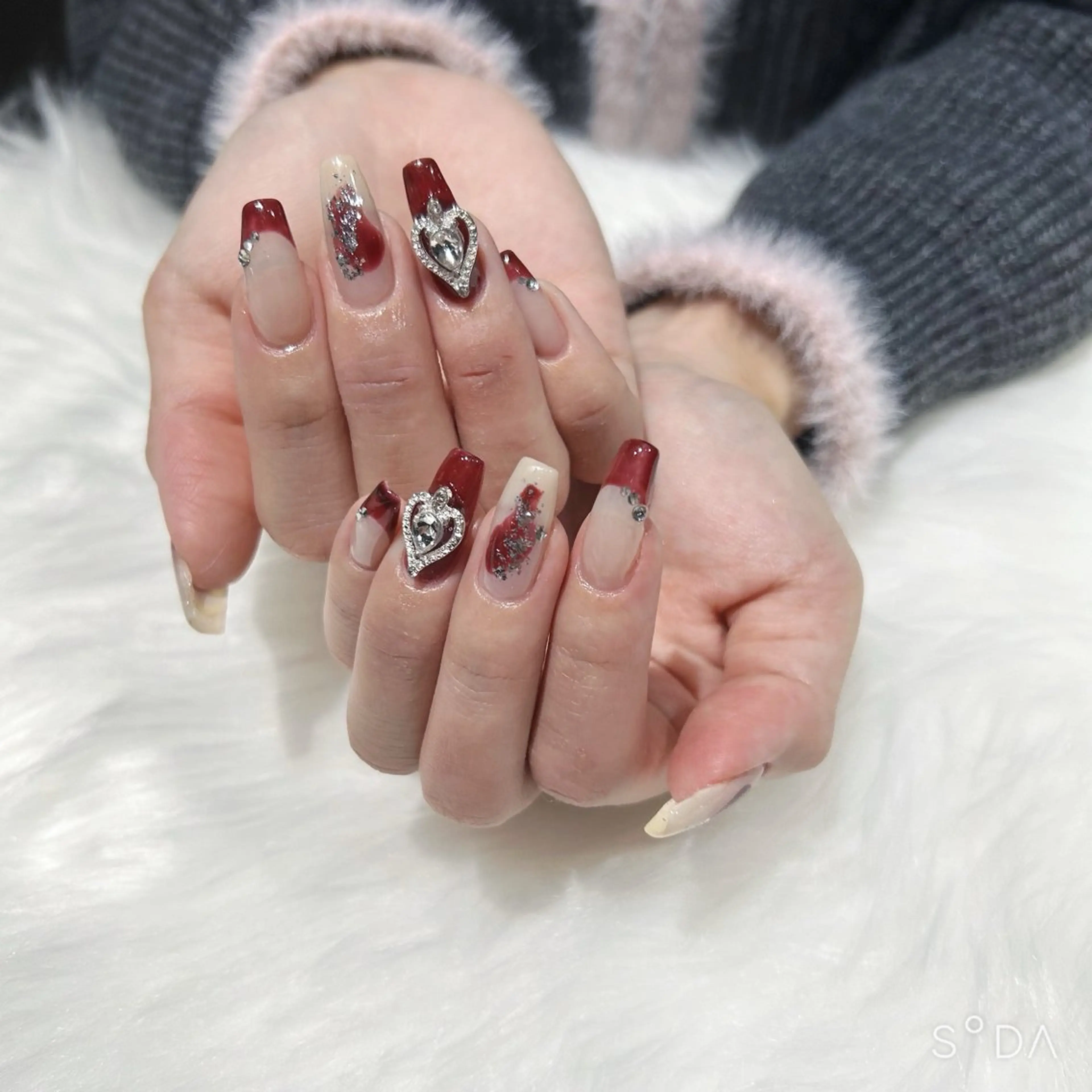 ネイル ボルドー ロングネイル バレンタイン ワンホンネイル ハンドネイル ぷりゅねる 心斎橋のネイルデザイン