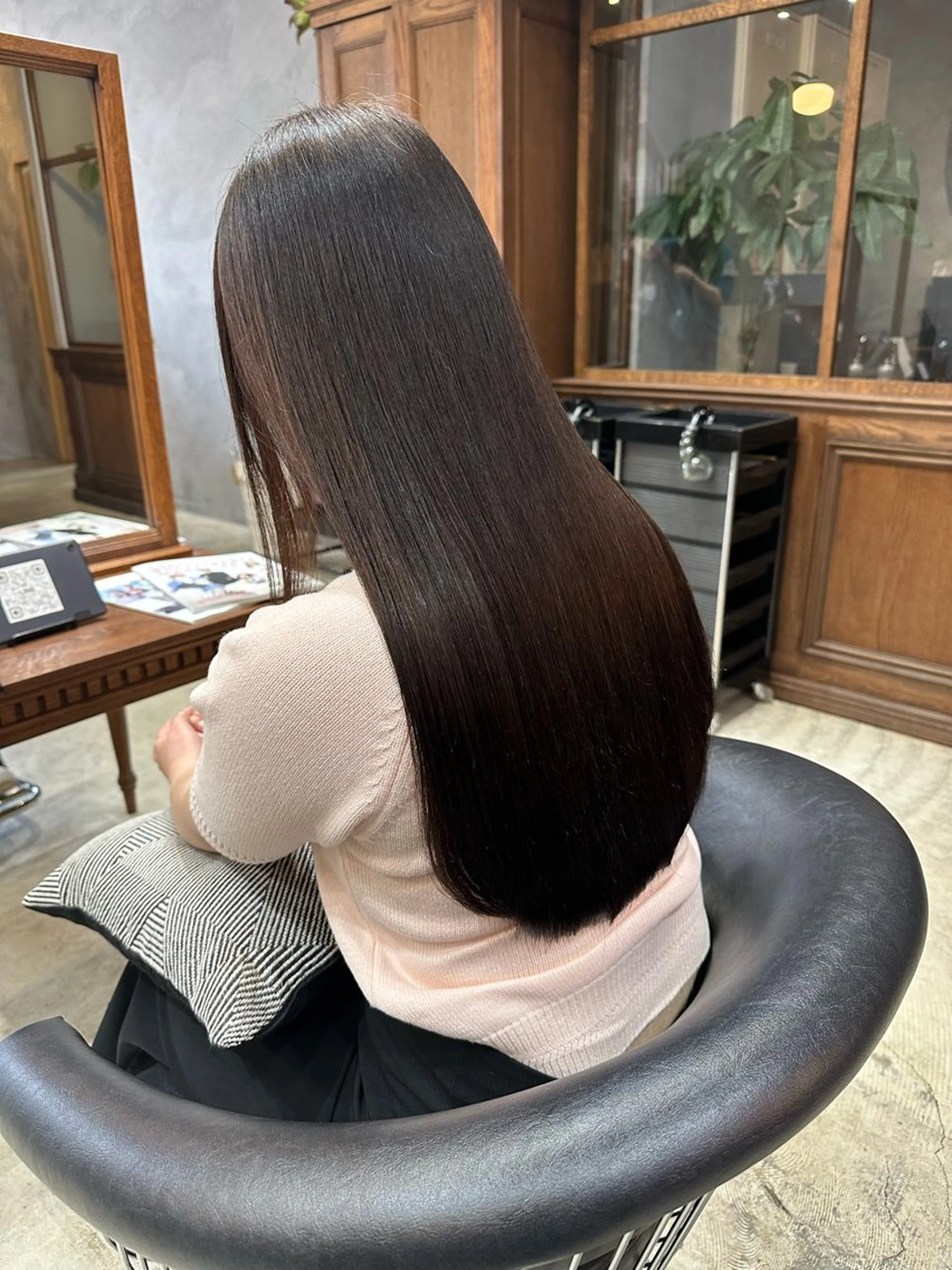 ロング カット 縮毛矯正 トリートメント 廣瀬双葉 トップスタイリストのヘアスタイル