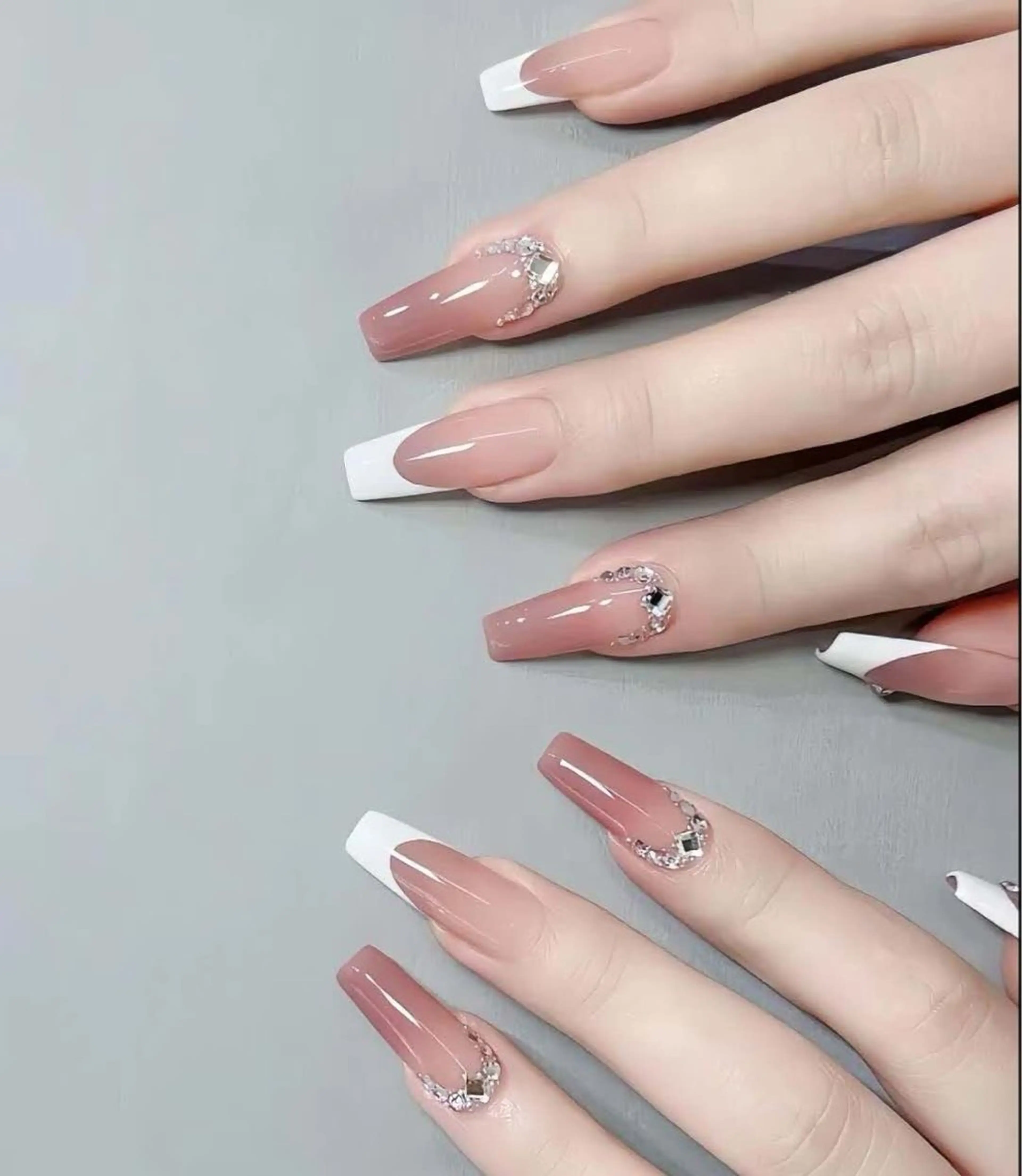 ネイル 小島 阿佑美のネイルデザイン