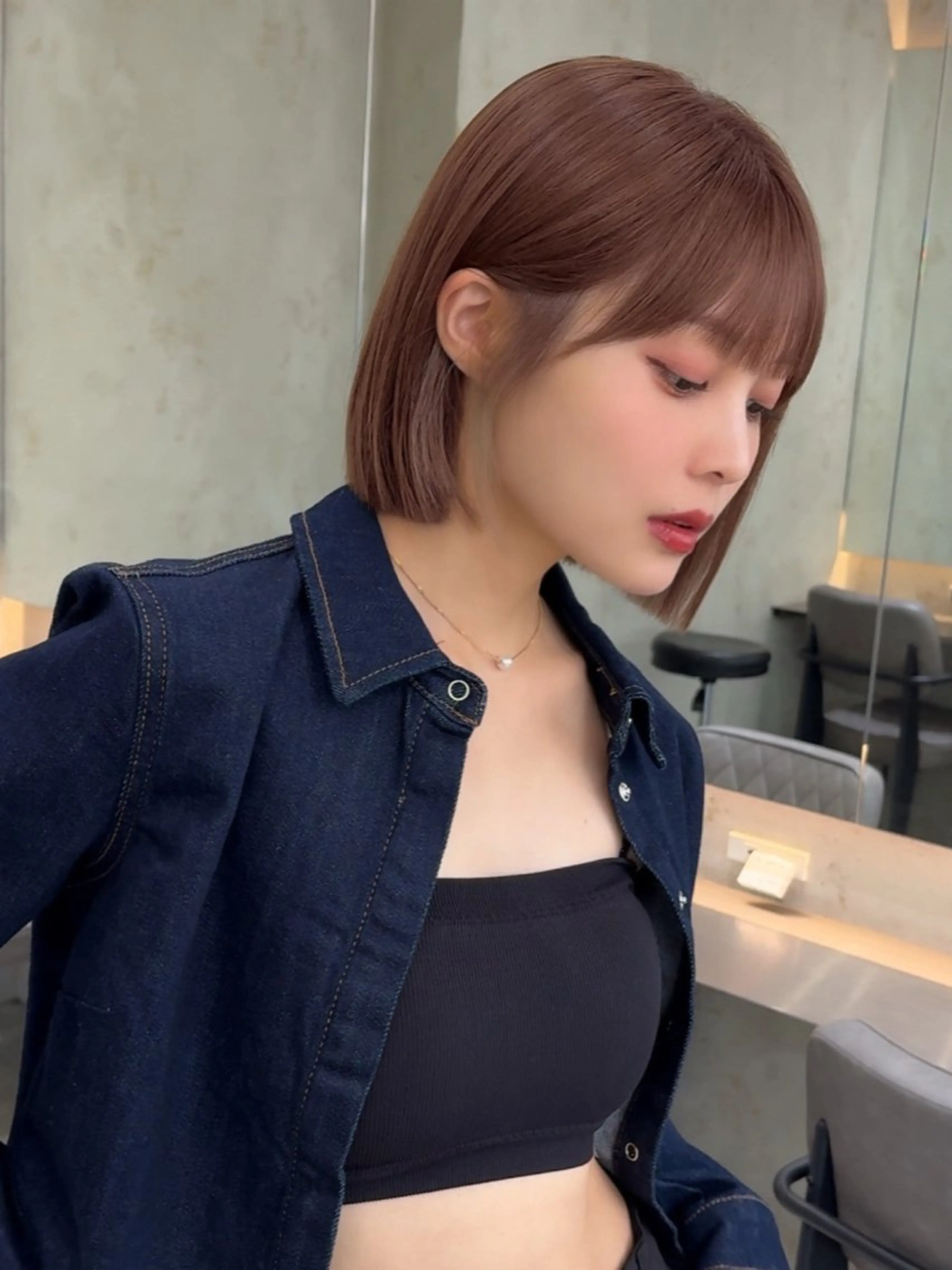 ショート カラー カット ヘアカラー トリートメント 莉乃/縮毛矯正/髪質 改善/艶カラーのヘアスタイル