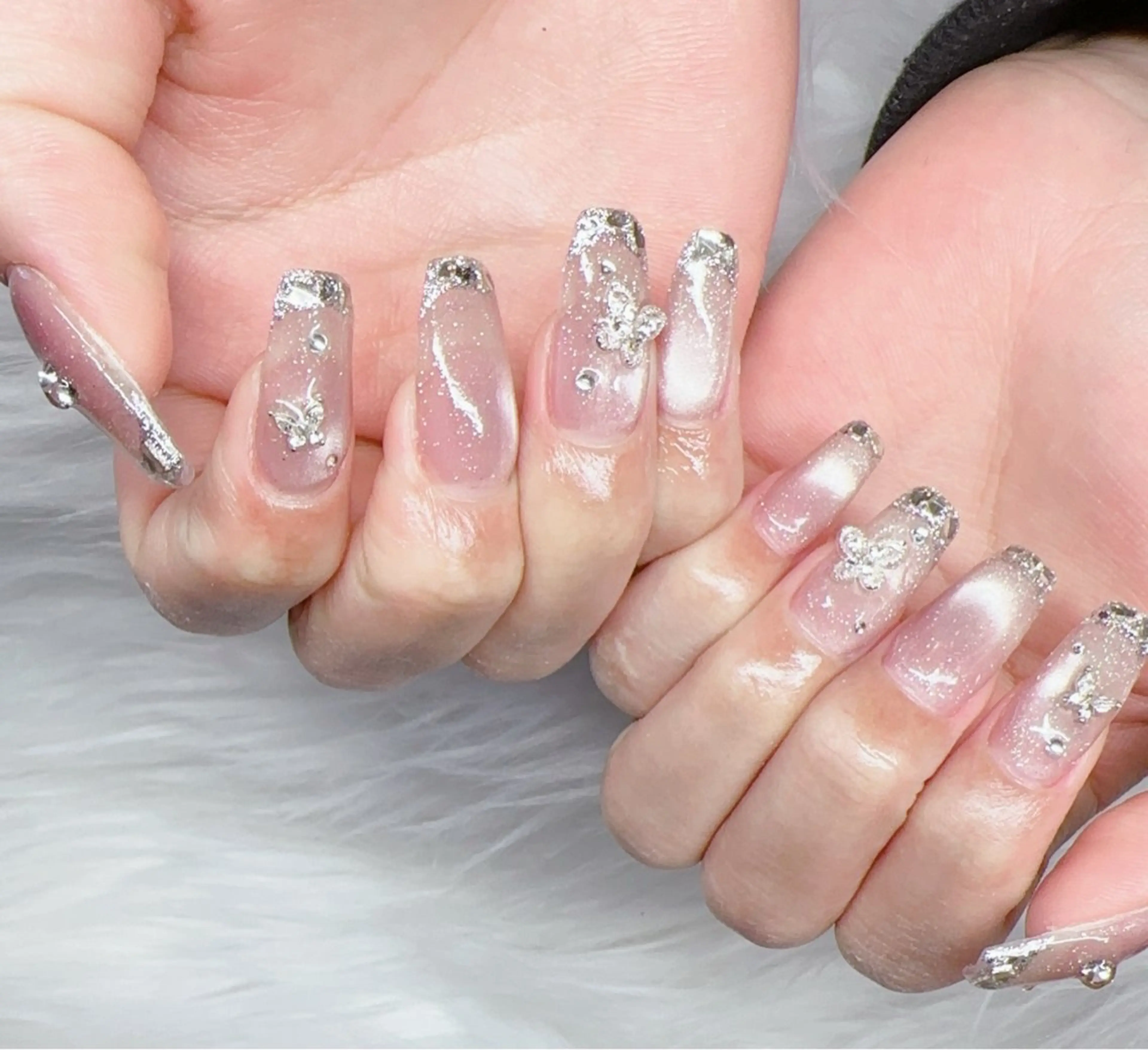 ネイル フレンチネイル ガラスフレンチ ハンドネイル nail salon OnRのネイルデザイン