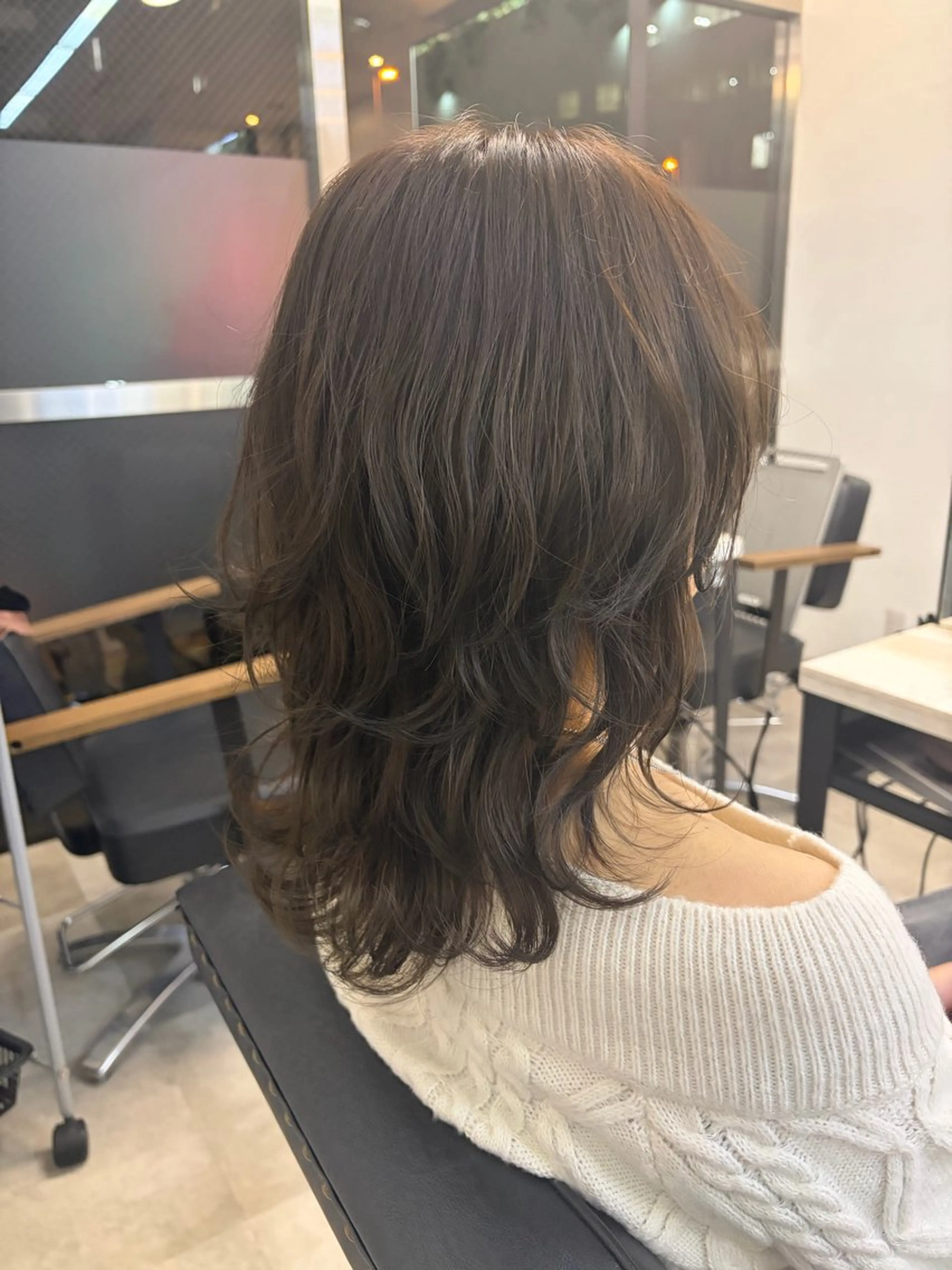 セミロング カラー 🥀韓国ヘア🥀 宮津真菜のヘアスタイル