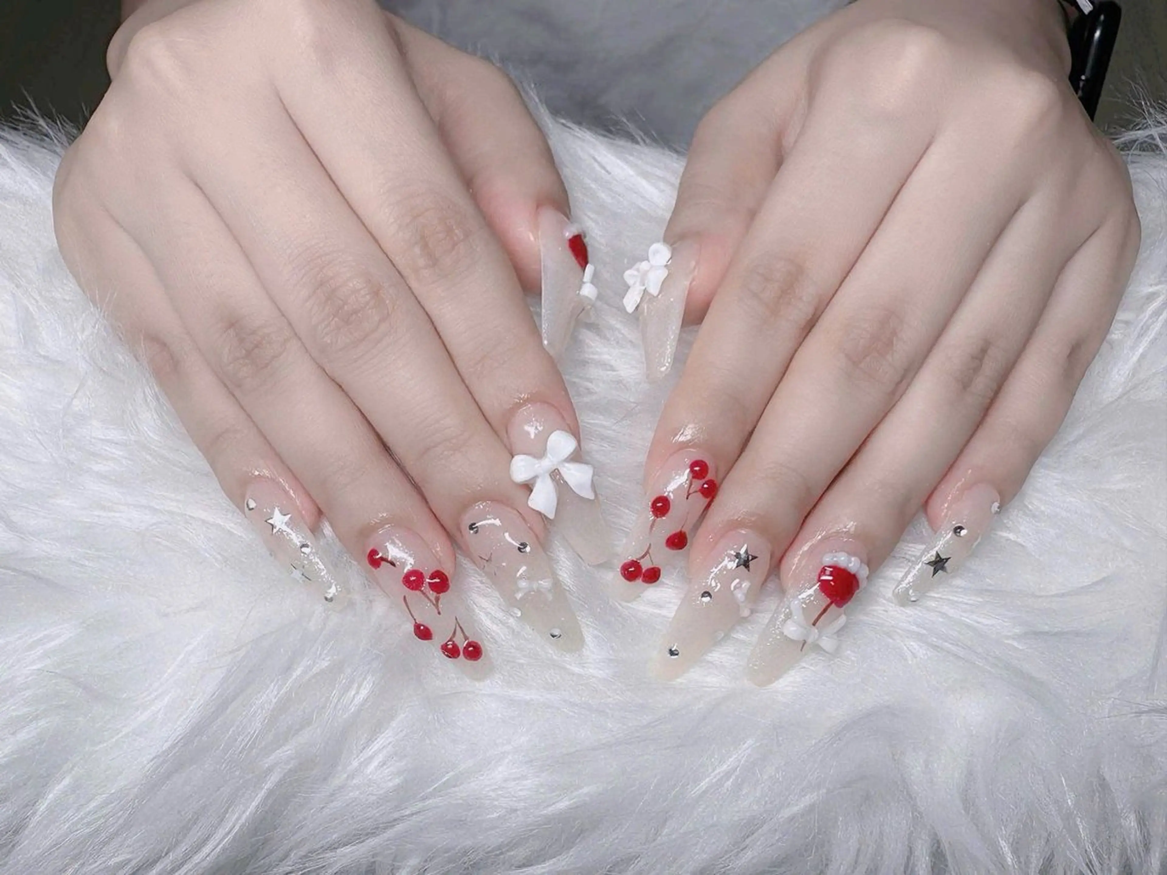 ネイル フレンチネイル ジェルネイル ガラスフレンチ ハロウィン ハート ハンドネイル H.baby Nail Salonのネイルデザイン