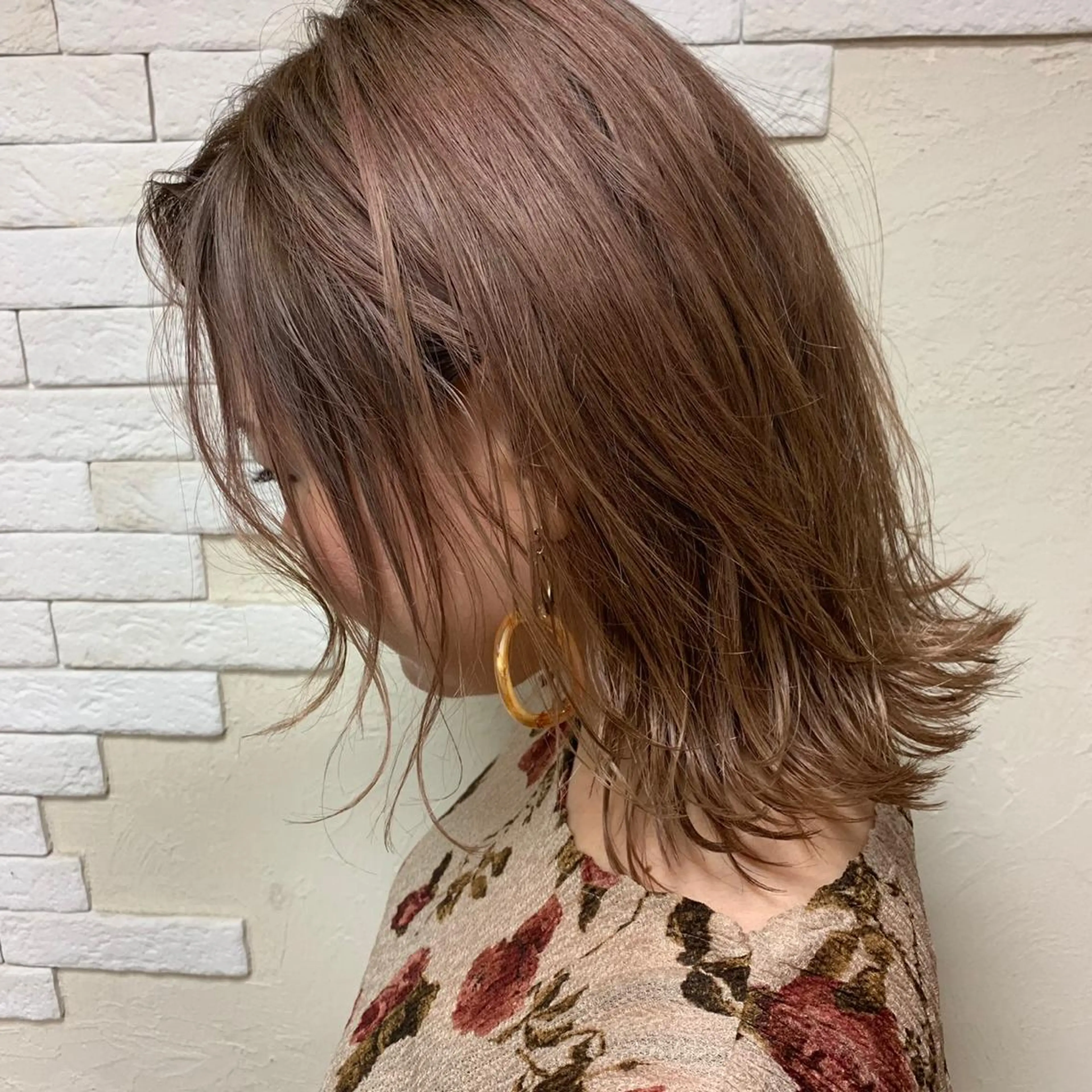 ミディアム カラー 切りっぱなしボブ ボブ カット ヘアカラー トリートメント ショート/似合わせ レイヤー/福岡聖容のヘアスタイル