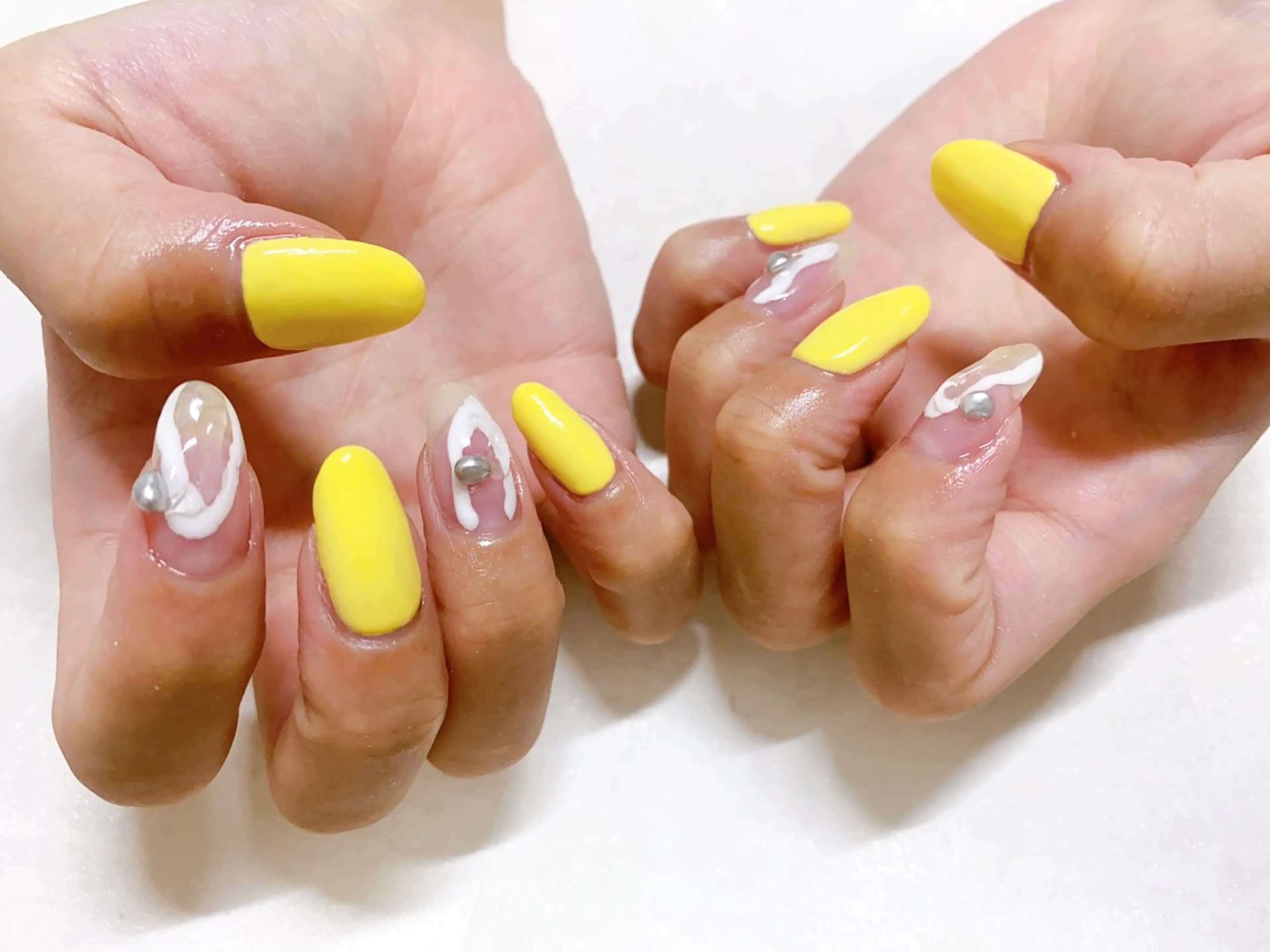 ネイル オーロラネイル フラワーネイル フットネイル フレンチネイル ジェルネイル mogunail &blowのネイルデザイン