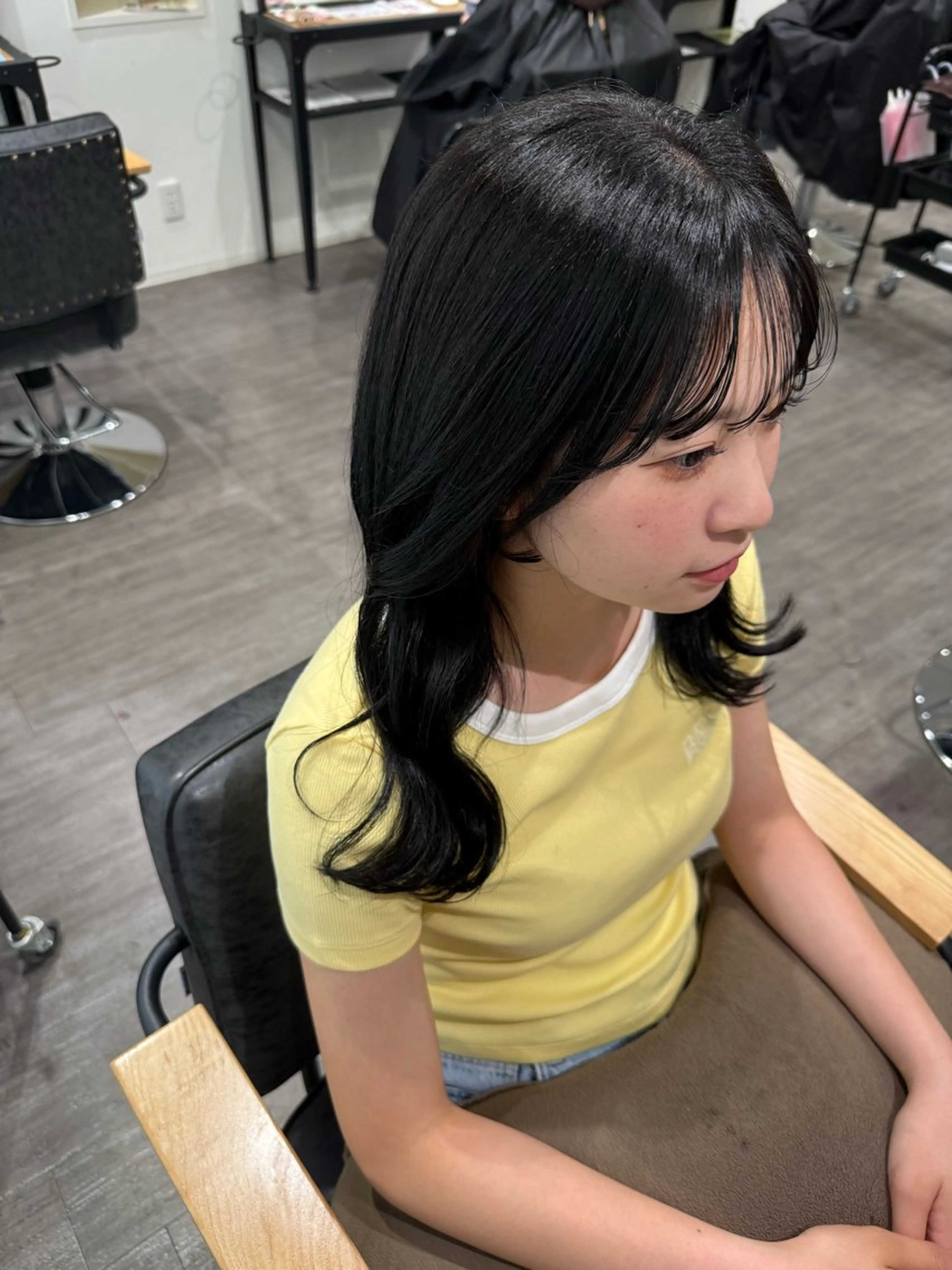 セミロング カラー アッシュ ダークアッシュ カット ヘアカラー トリートメント 艶髪レイヤー上田 紗也🇰🇷💗のヘアスタイル