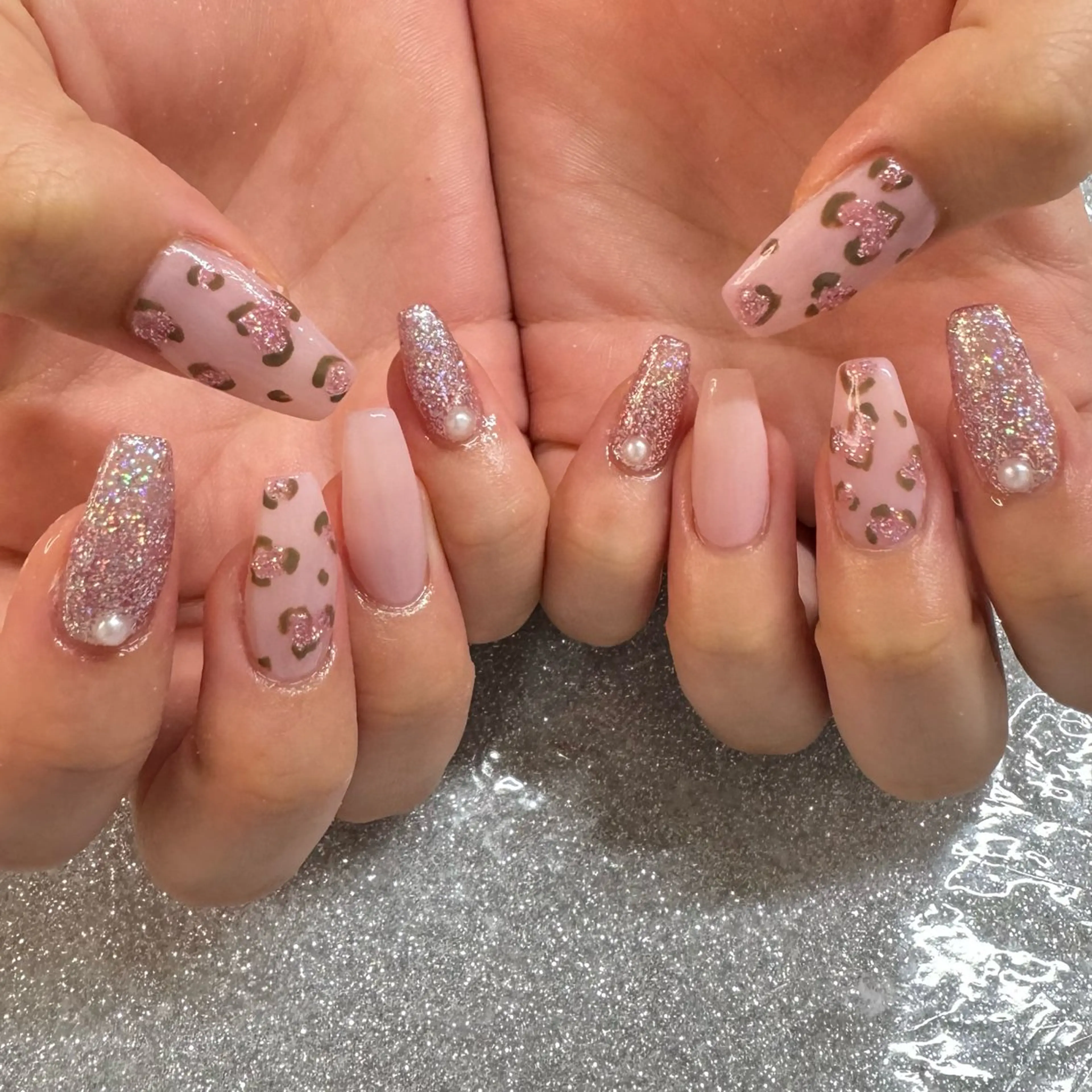 ネイル ハンドネイル VIERU 🌈🎀💖のネイルデザイン