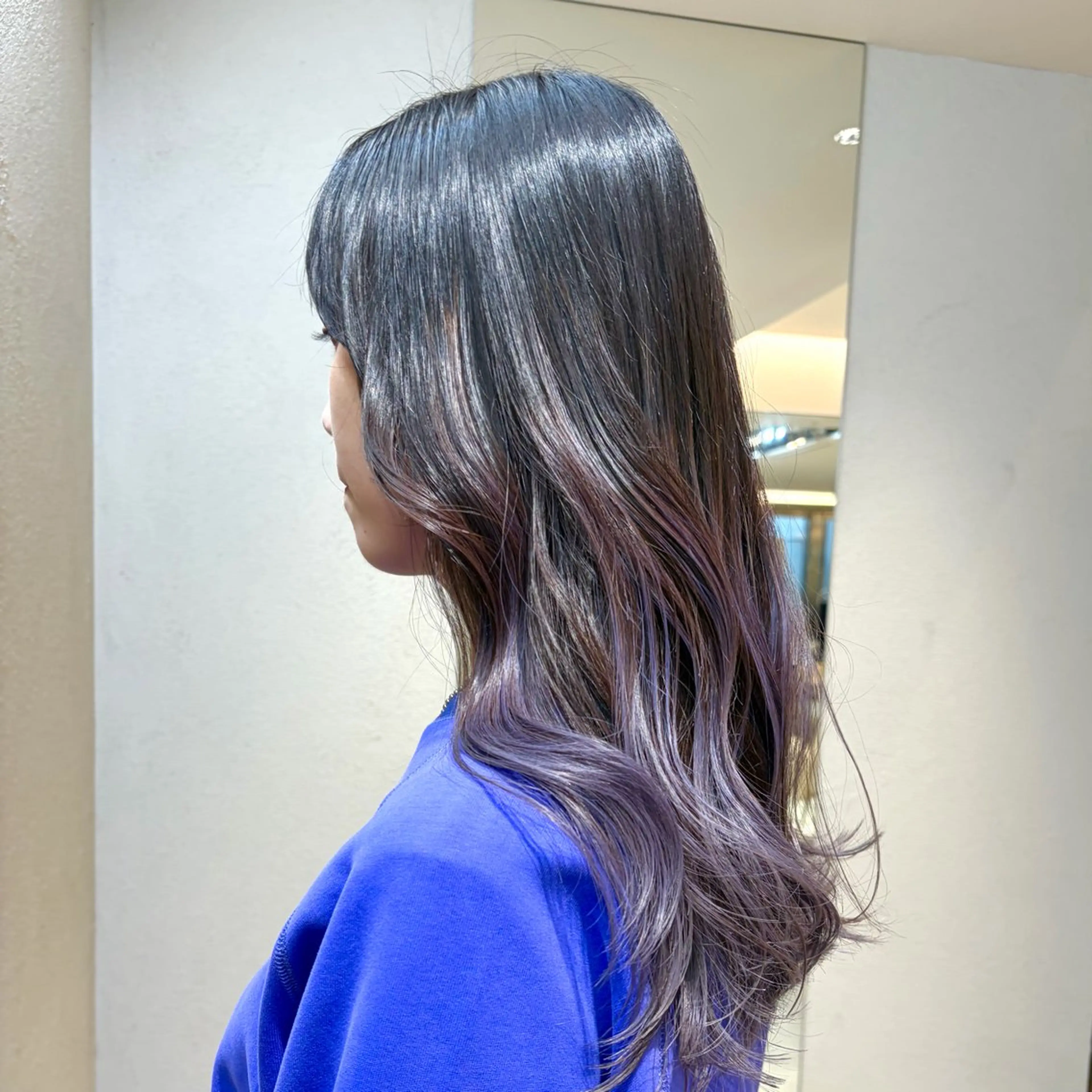 ロング カラー ハイライトカラー ラベンダーカラー ハイライト ヘアカラー レイヤーカット🪄 ヘアセット🪄シホのヘアスタイル