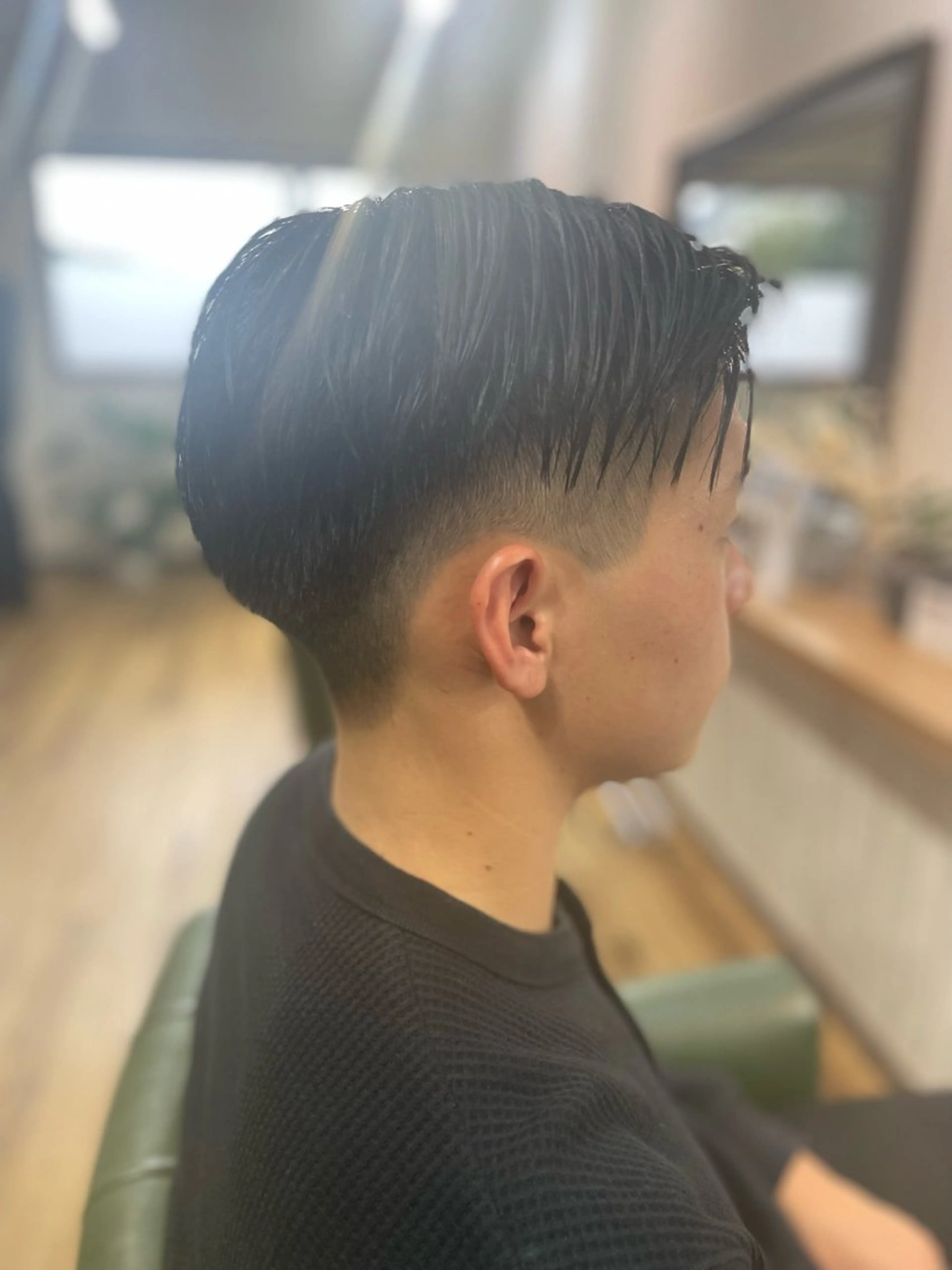 メンズ ツーブロック 刈り上げ 三島 崇嗣のヘアスタイル