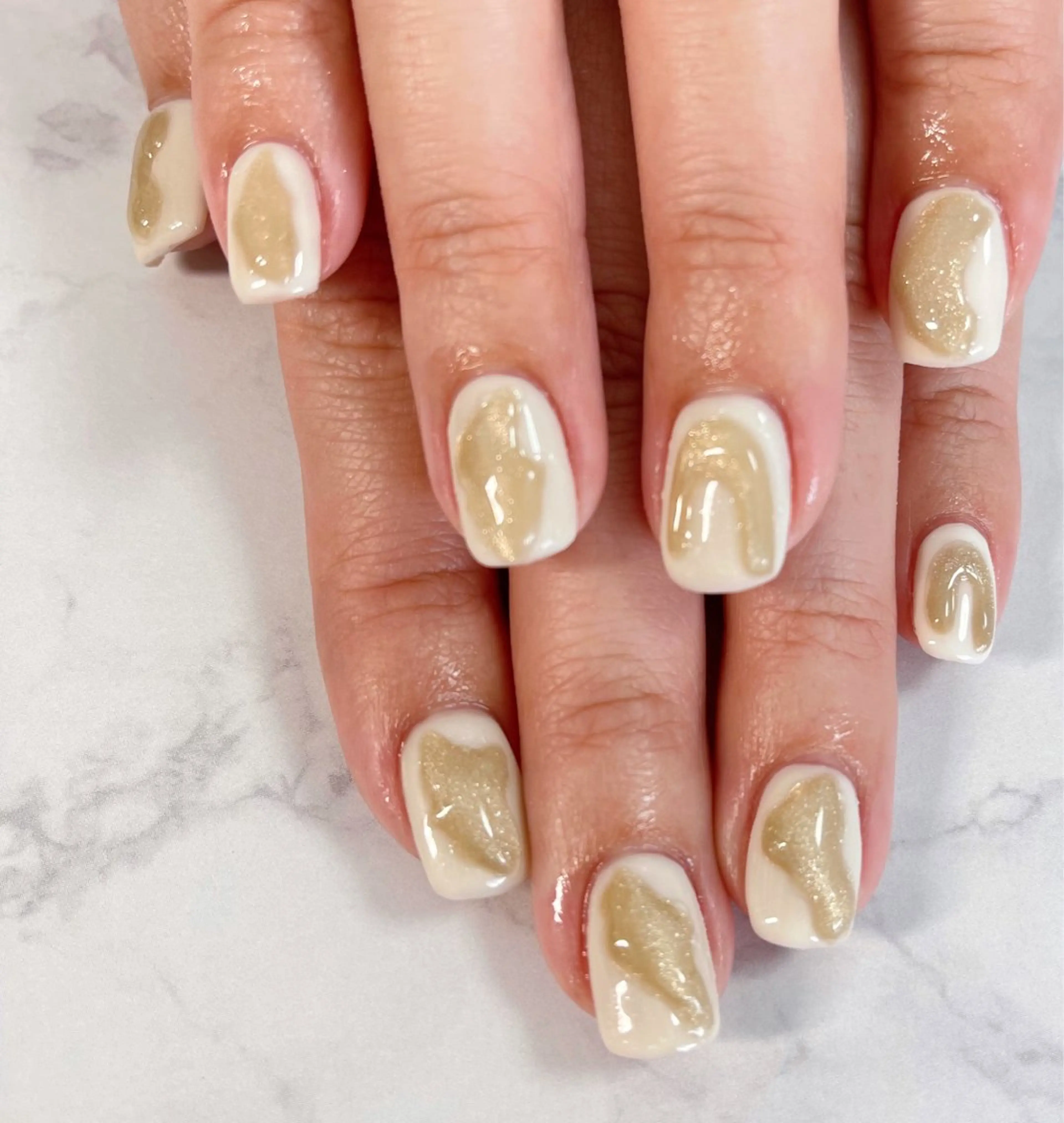 ネイル マグネットネイル ワンカラーネイル ハンドネイル celica所属・松田 由真のネイルデザイン