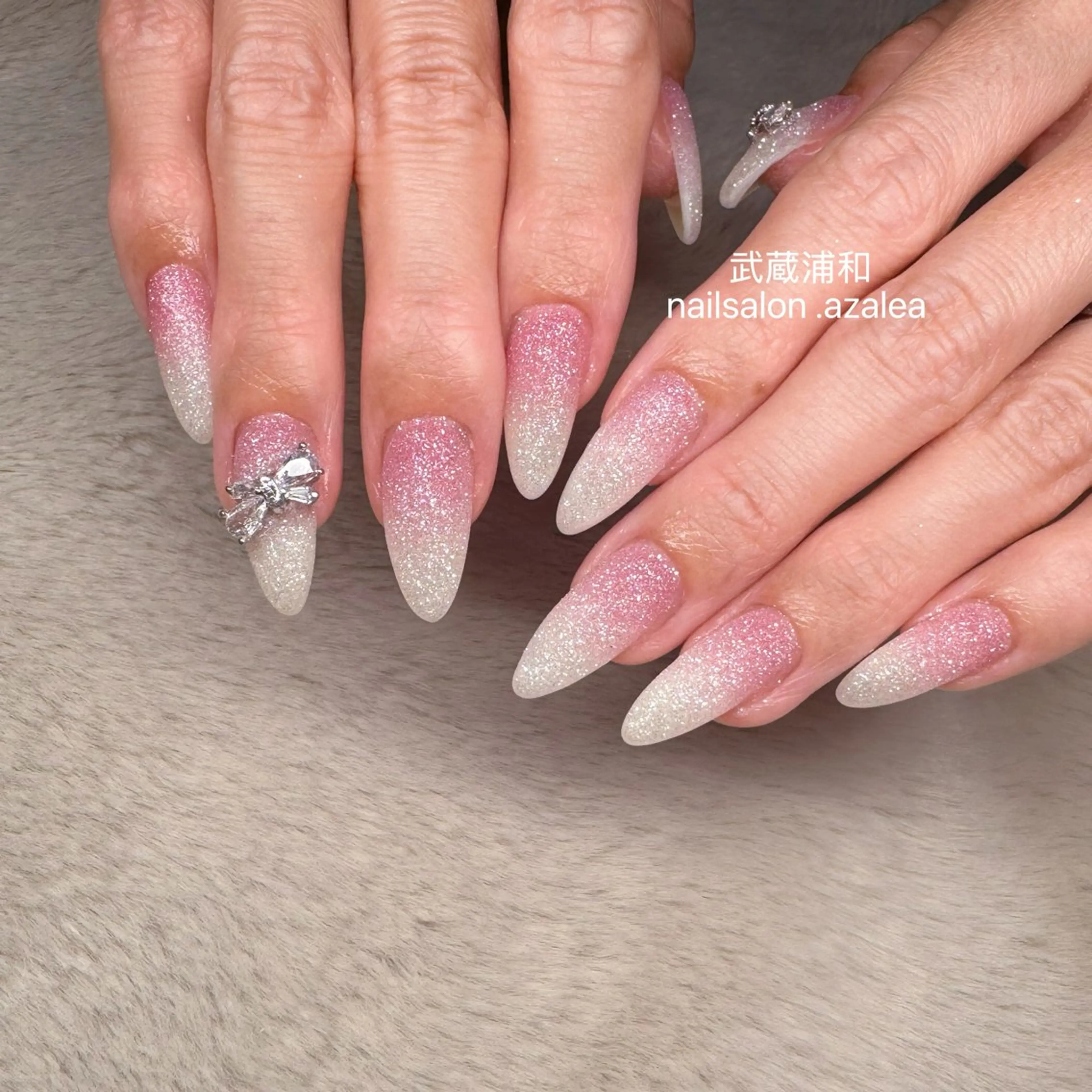 ネイル ハンドネイル R inのネイルデザイン