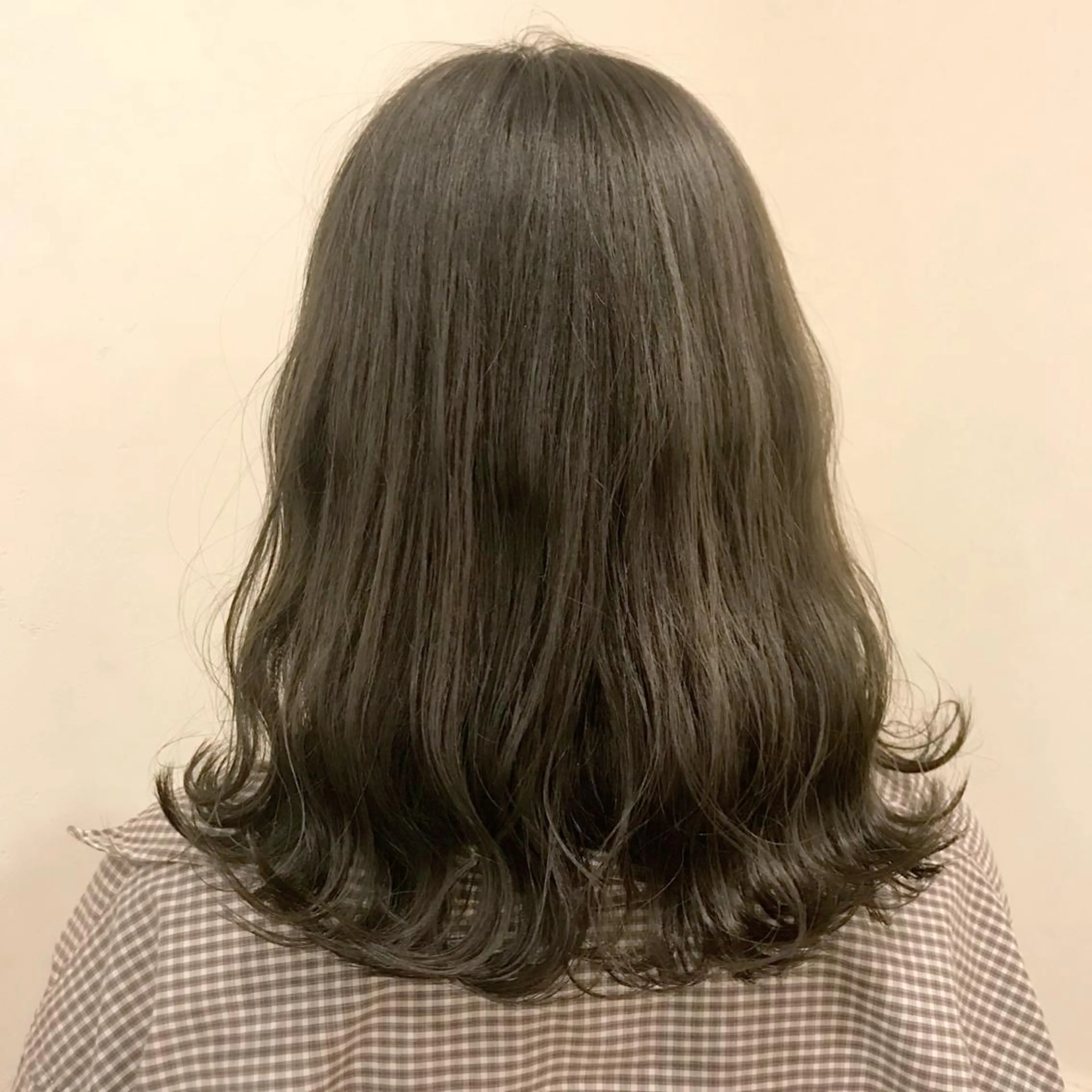 ミディアム カラー メンズ限定クーポン シェアサロン博多のヘアスタイル