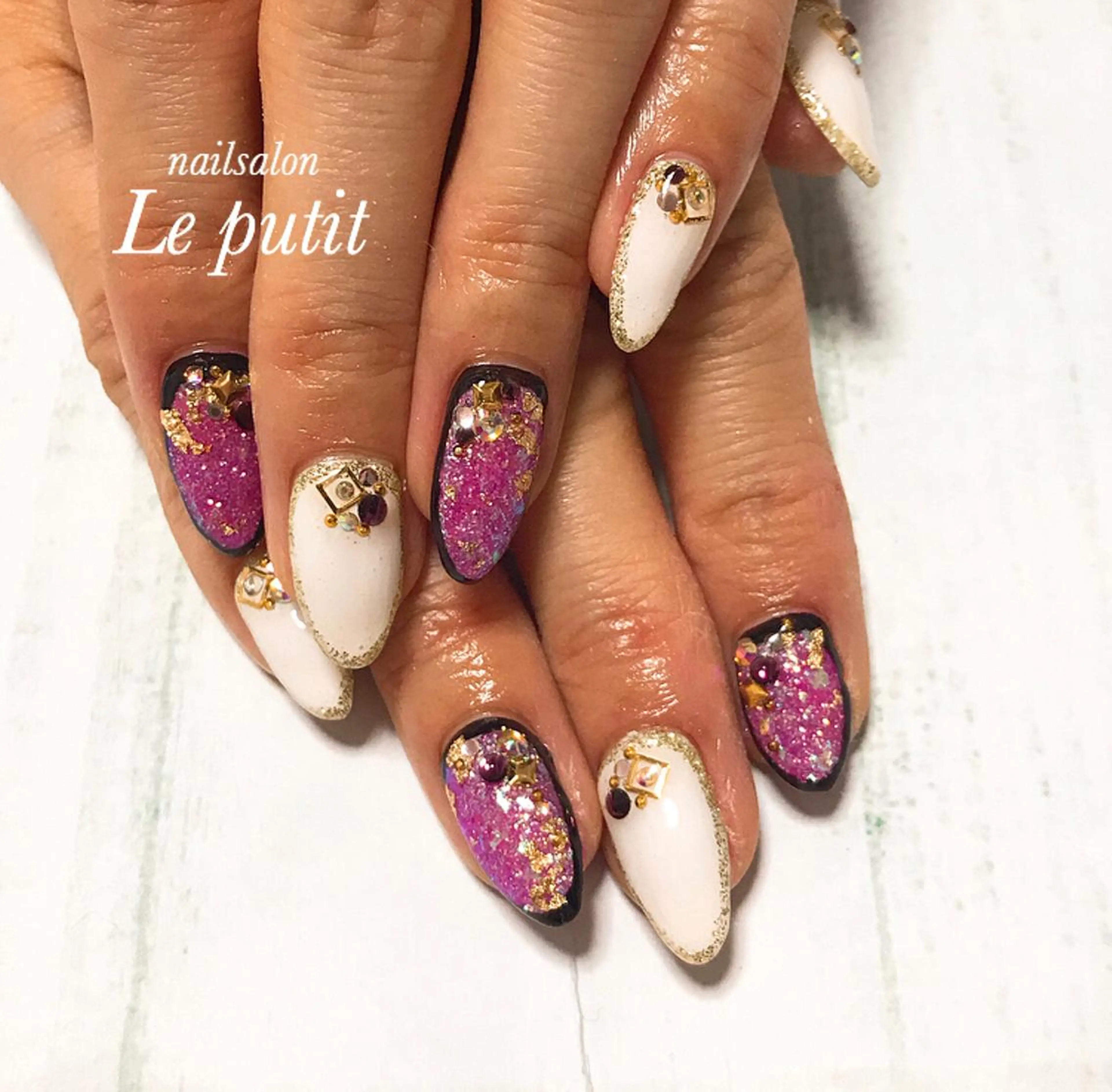 ネイル 石野 広佳のネイルデザイン