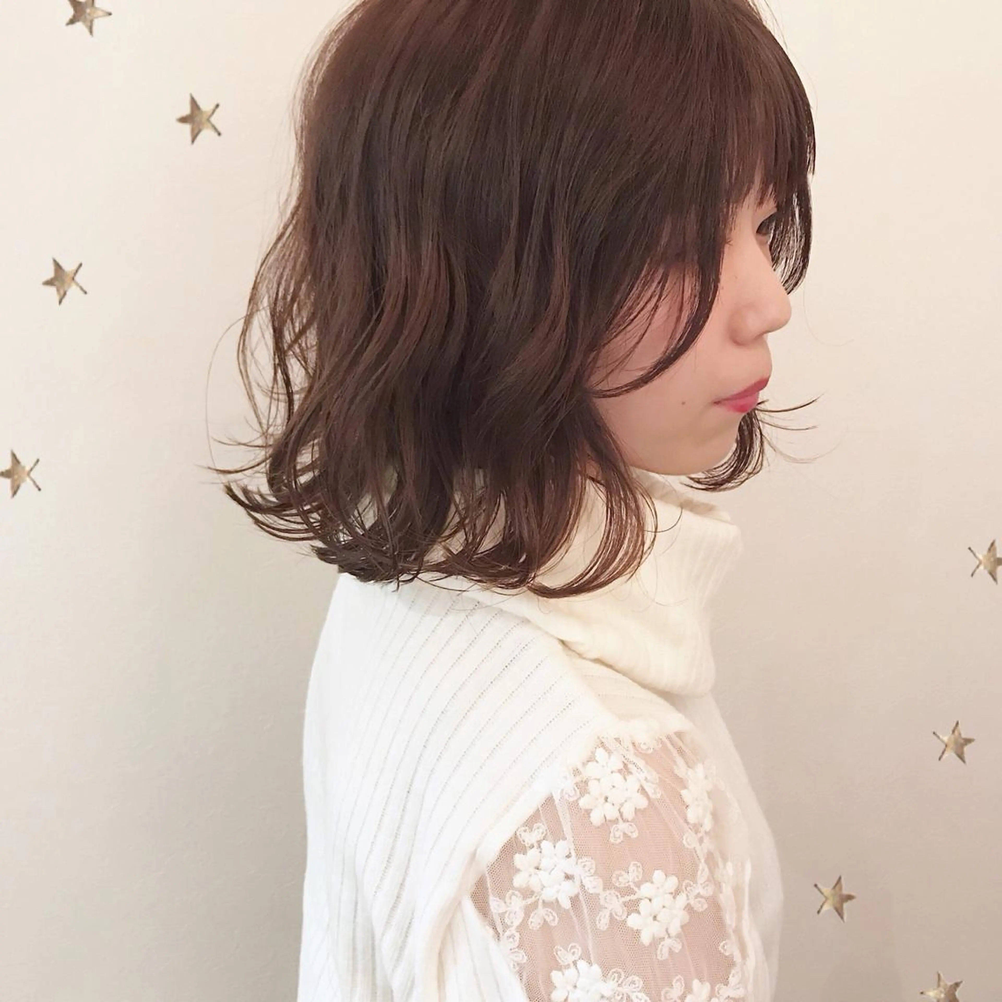 ミディアム 市川 千夏のヘアスタイル