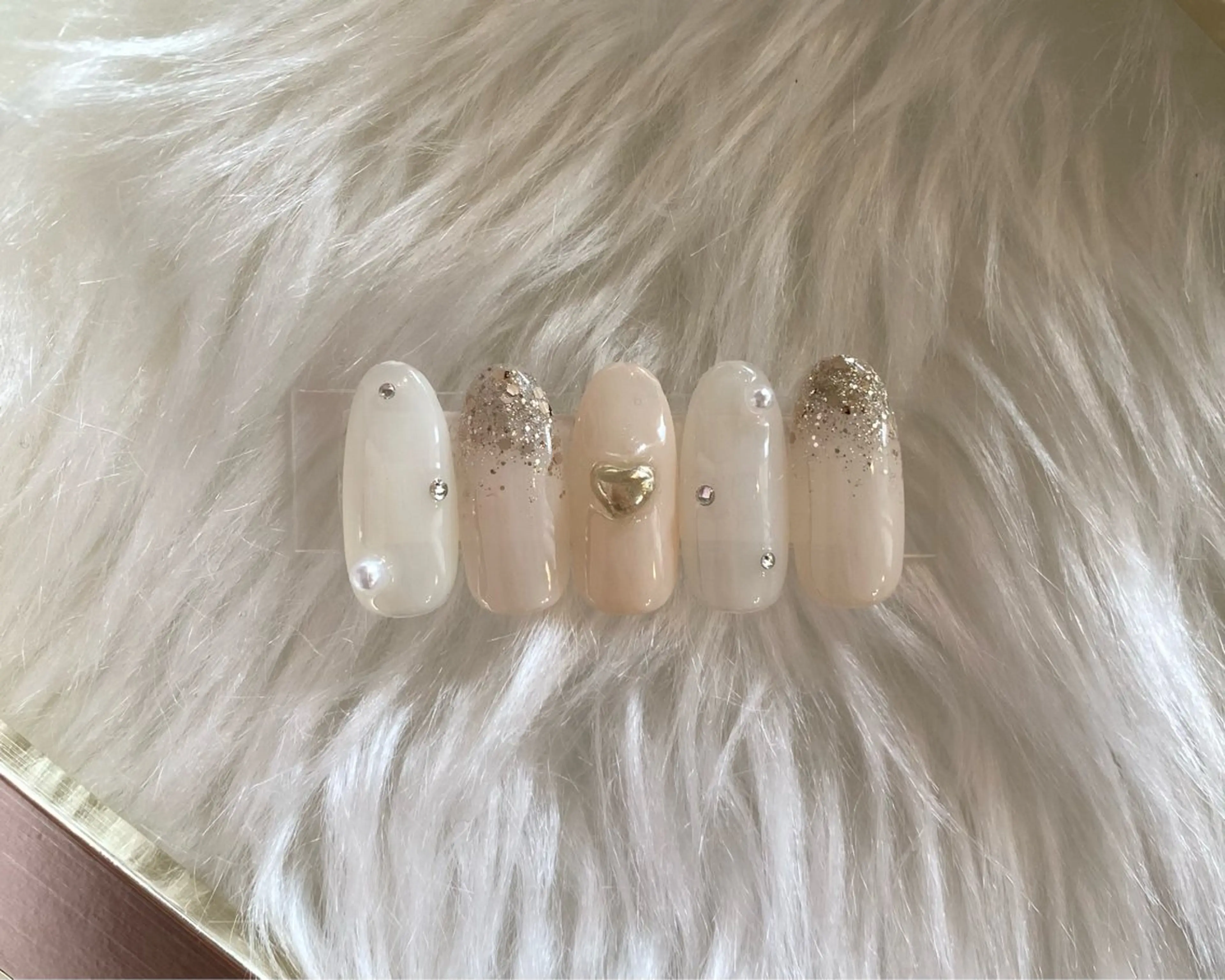 ネイル crystal ⭐︎ colorのネイルデザイン