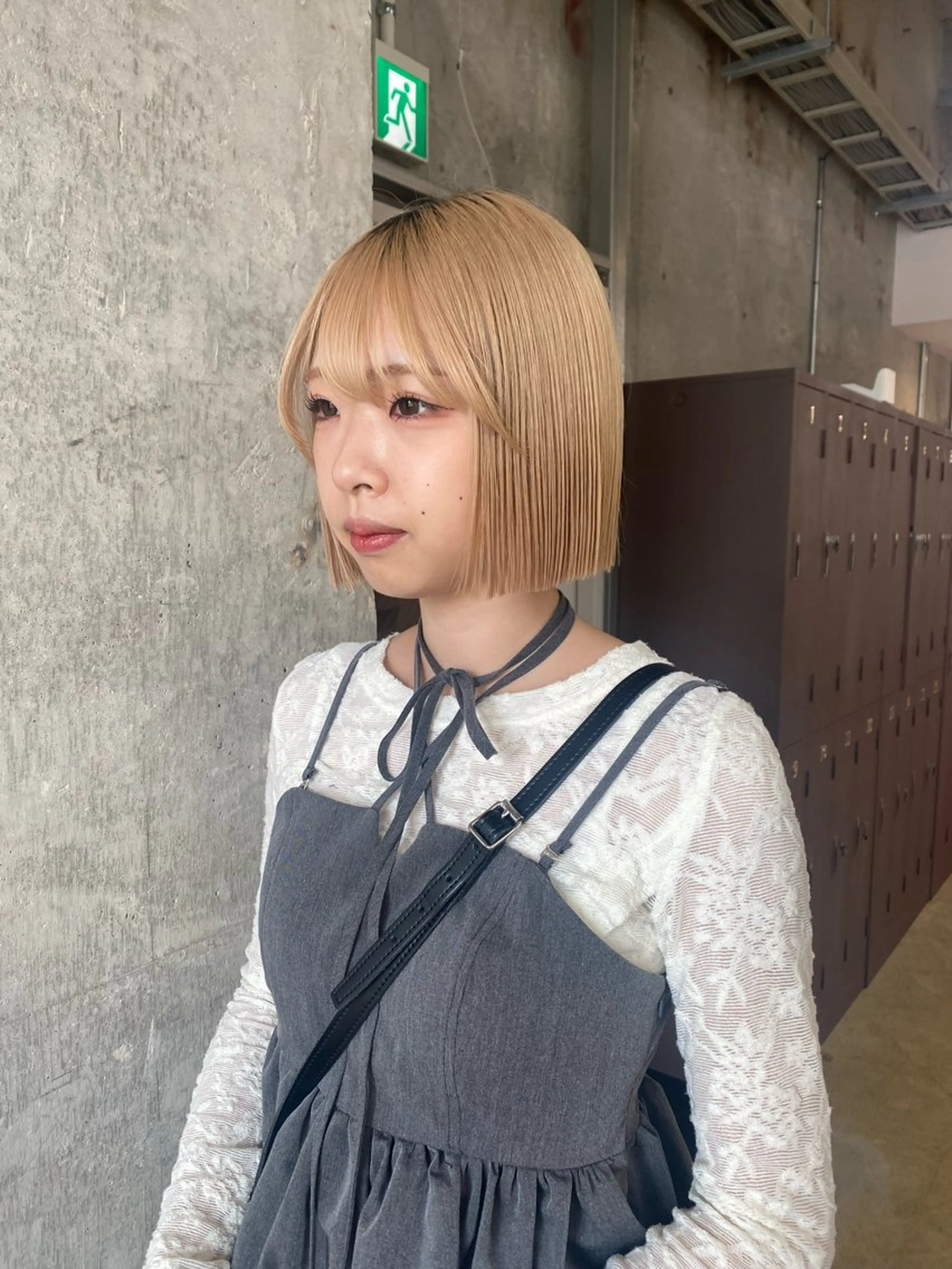ミディアム ヘアカラー トリートメント 暖色カラー/オリーブ /ミニボブ/白柳美空のヘアスタイル