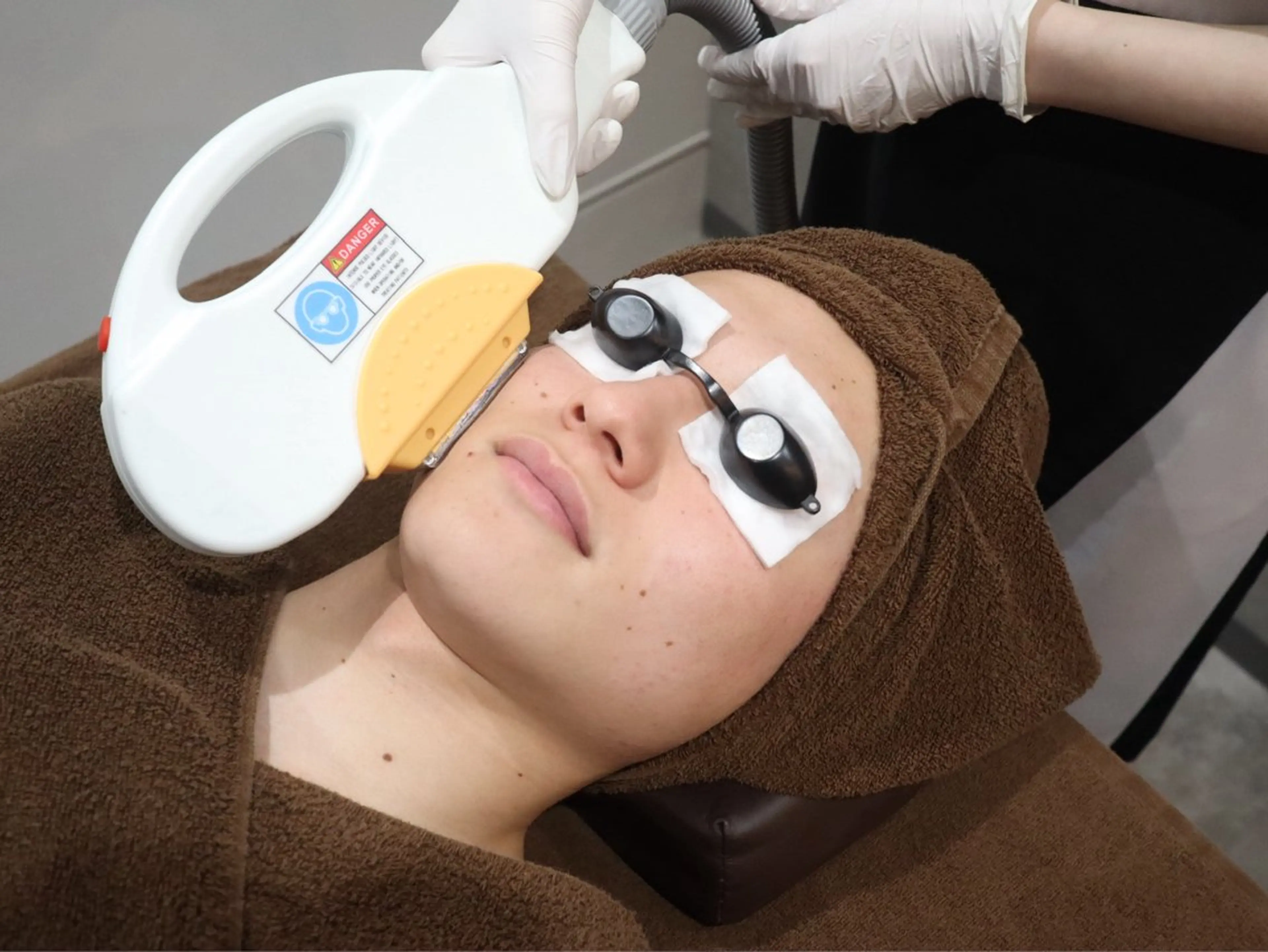 メンズ Men's SLEEKの眉毛・アイブロウイメージ