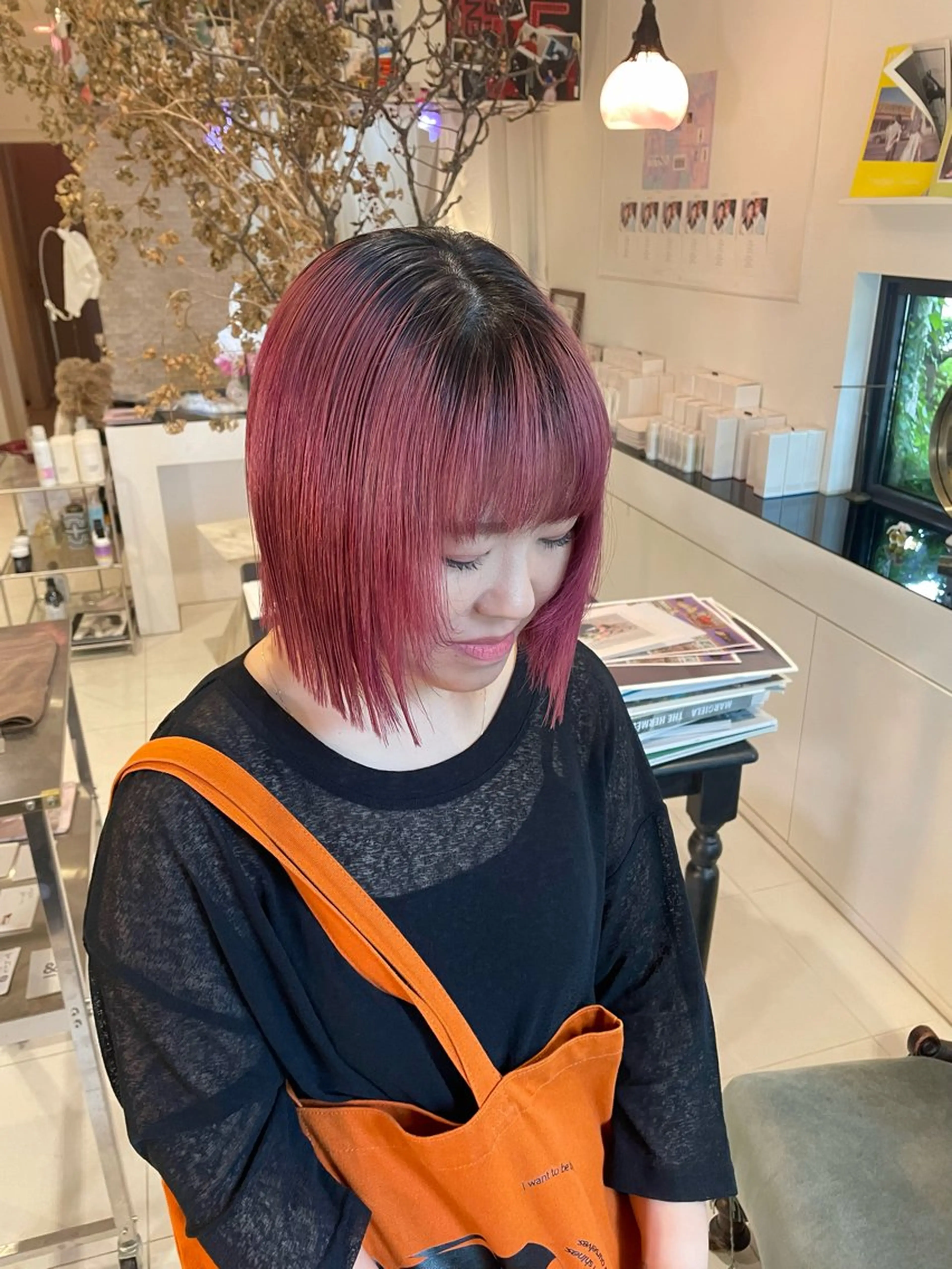 ショート カラー nishiura nanasaのヘアスタイル