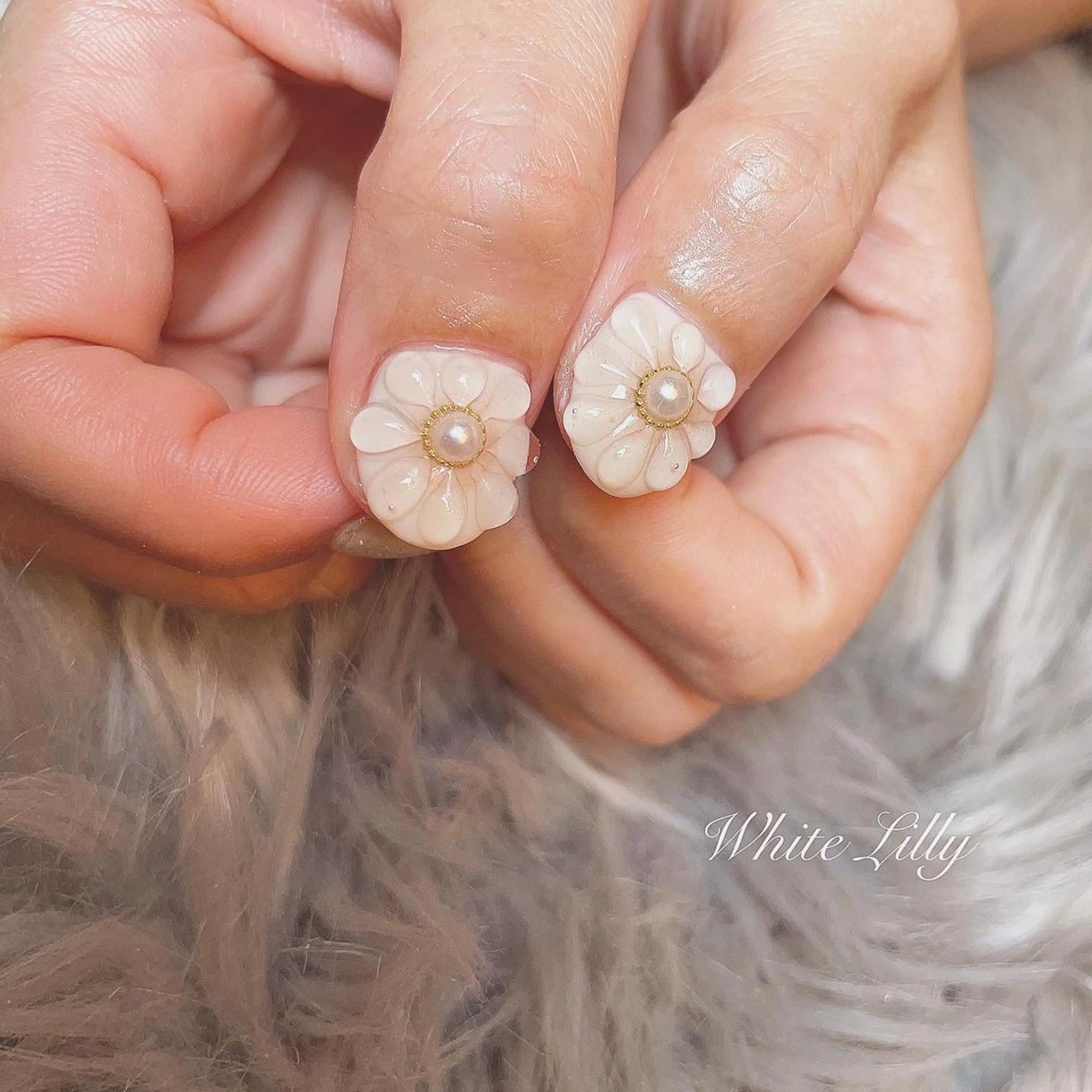 ネイル ハンドネイル White lily所属・牧田 雅世のネイルデザイン