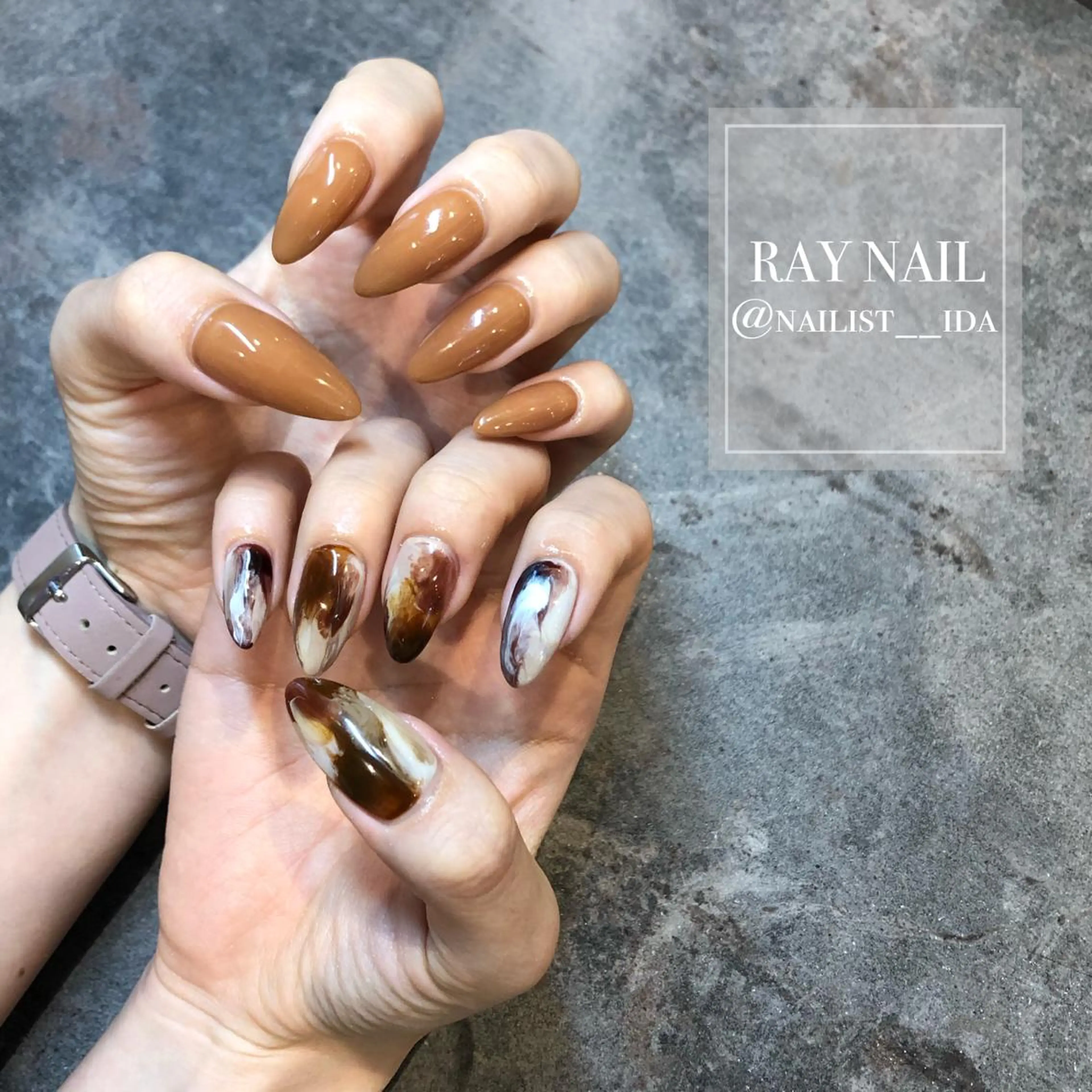 ネイル ニュアンスネイル ワンカラーネイル Arowa 伊田のネイルデザイン