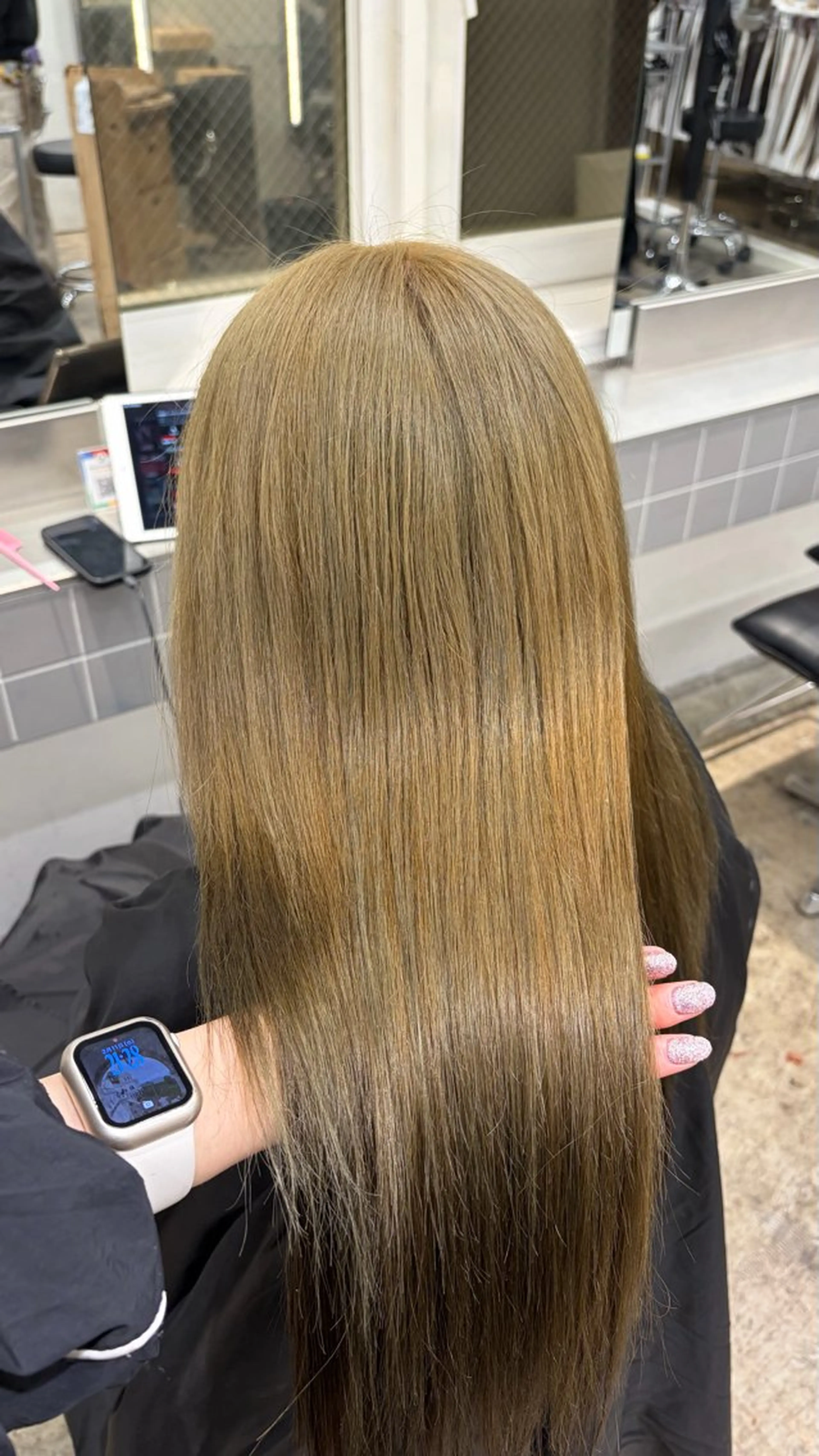 ロング ヘアカラー るかハイトーンピンク カラー/プルエクステのヘアスタイル