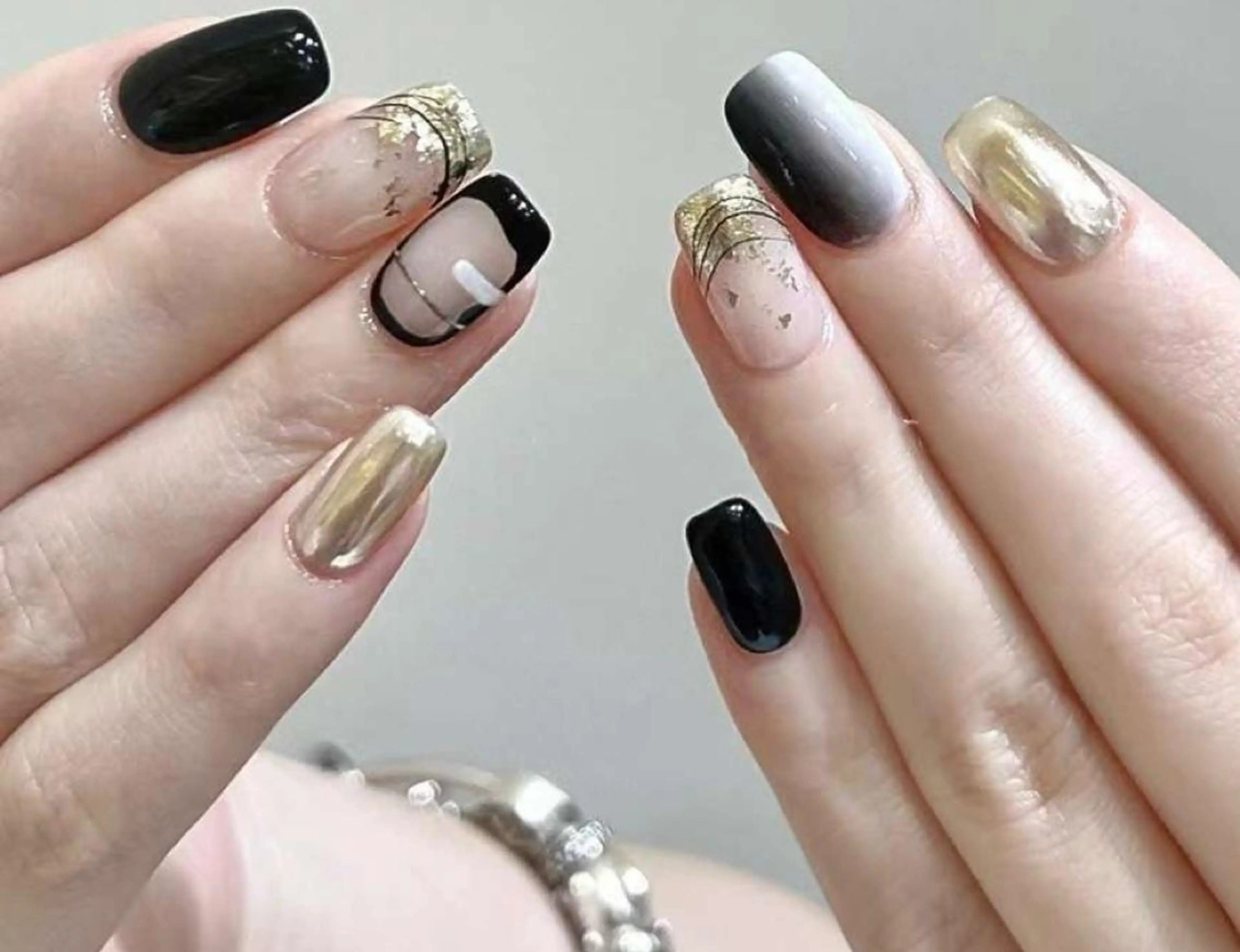 ネイル VIVIAN リサのネイルデザイン