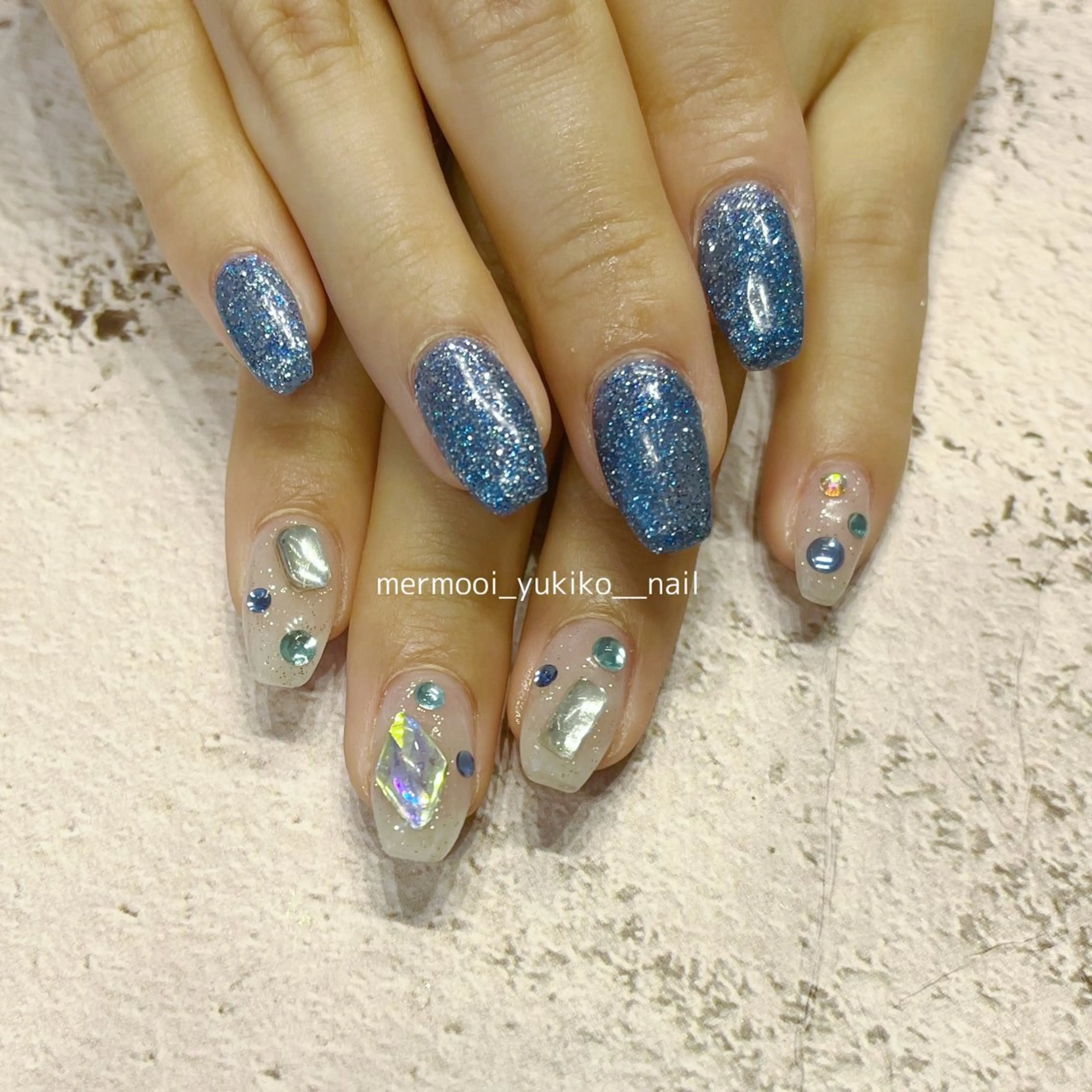 ネイル アートネイル ジェルネイル キラキラネイル 韓国ネイル ニュアンスネイル ハンドネイル melumooi nailのネイルデザイン