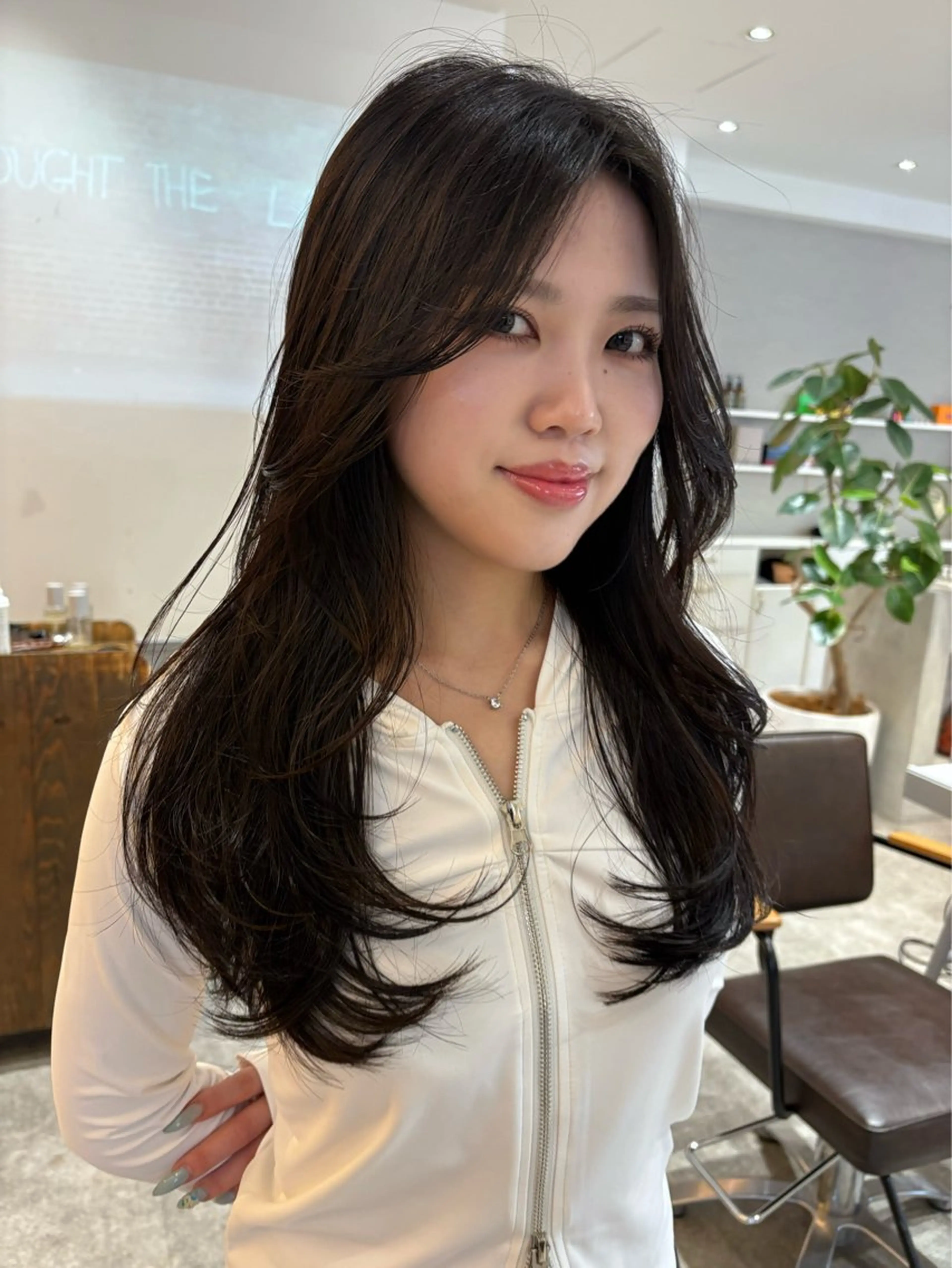 ロング SIKI yuuna レイヤーカット🪽のヘアスタイル