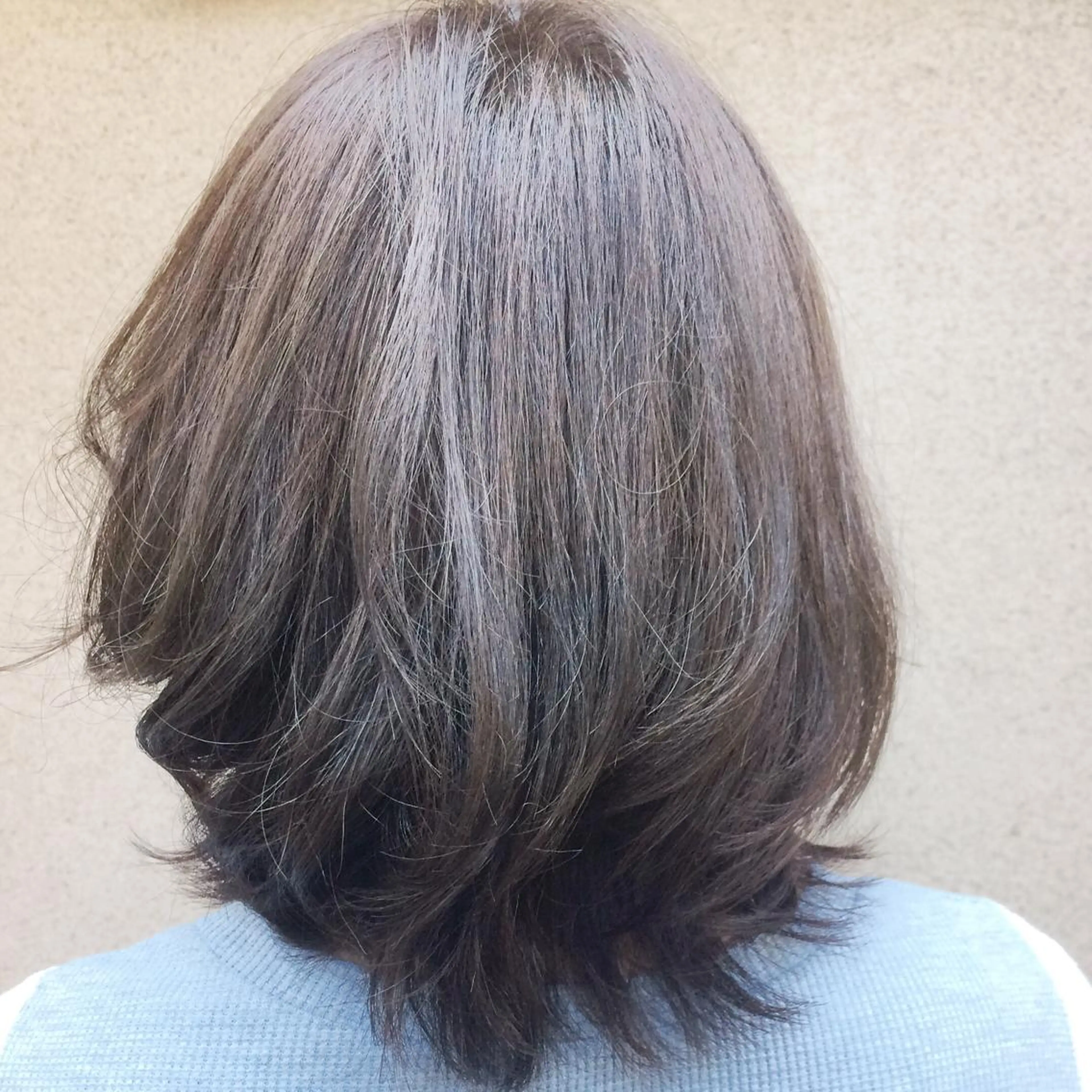 ミディアム カラー 黒髪 透明感カラー イルミナカラー 外国人風カラー vato バトのヘアスタイル