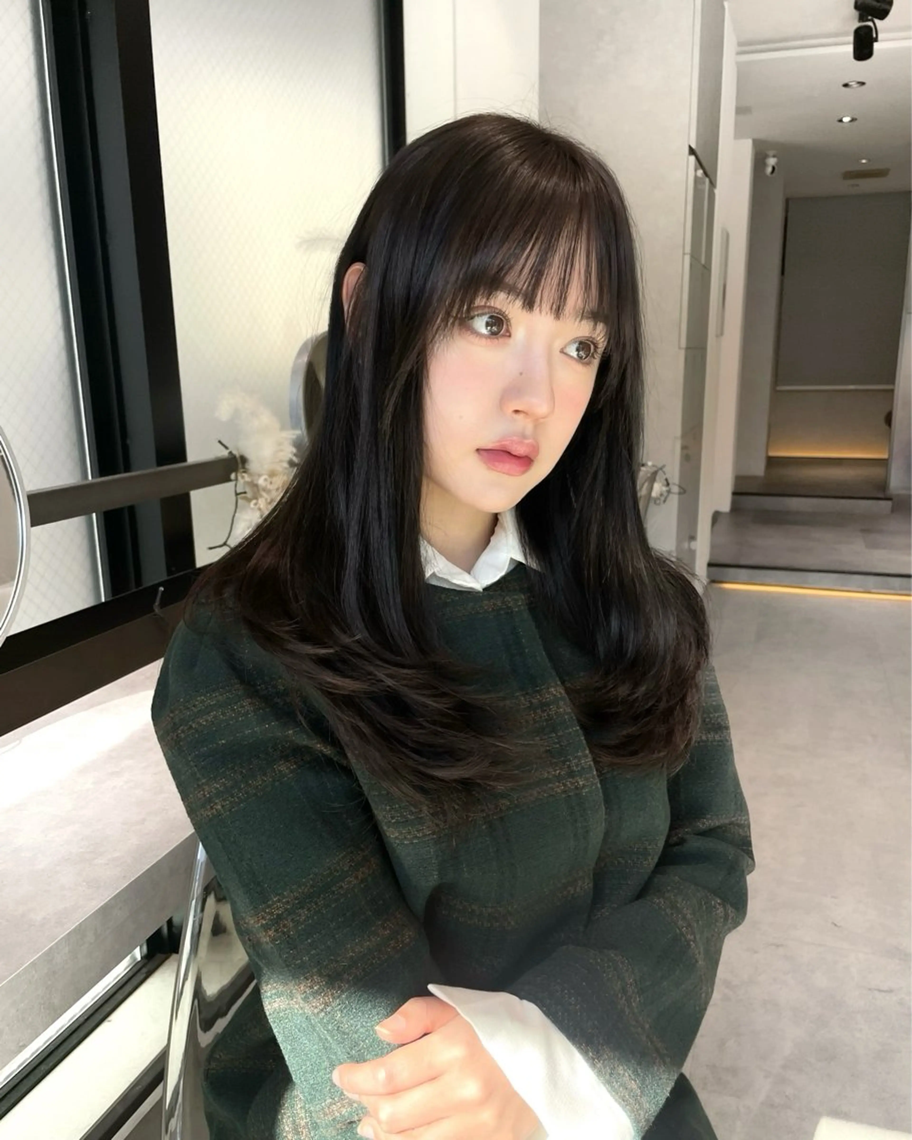 ロング レイヤーカット カット ヘアカラー トリートメント ヘッドスパ ヘアセット レイヤーカット 韓国ヘアayameのヘアスタイル