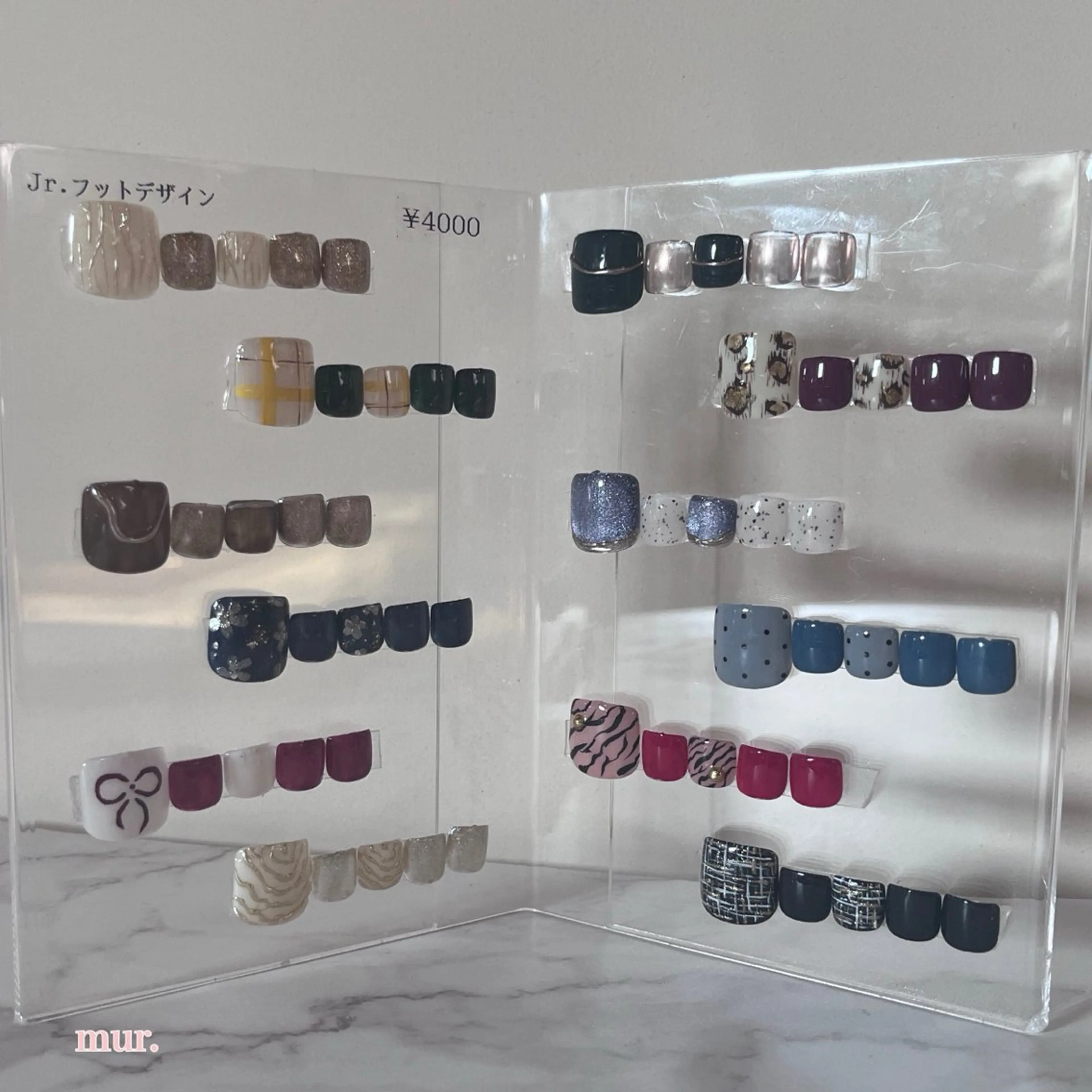 ネイル フットネイル フットネイル nailsalon mur.のネイルデザイン