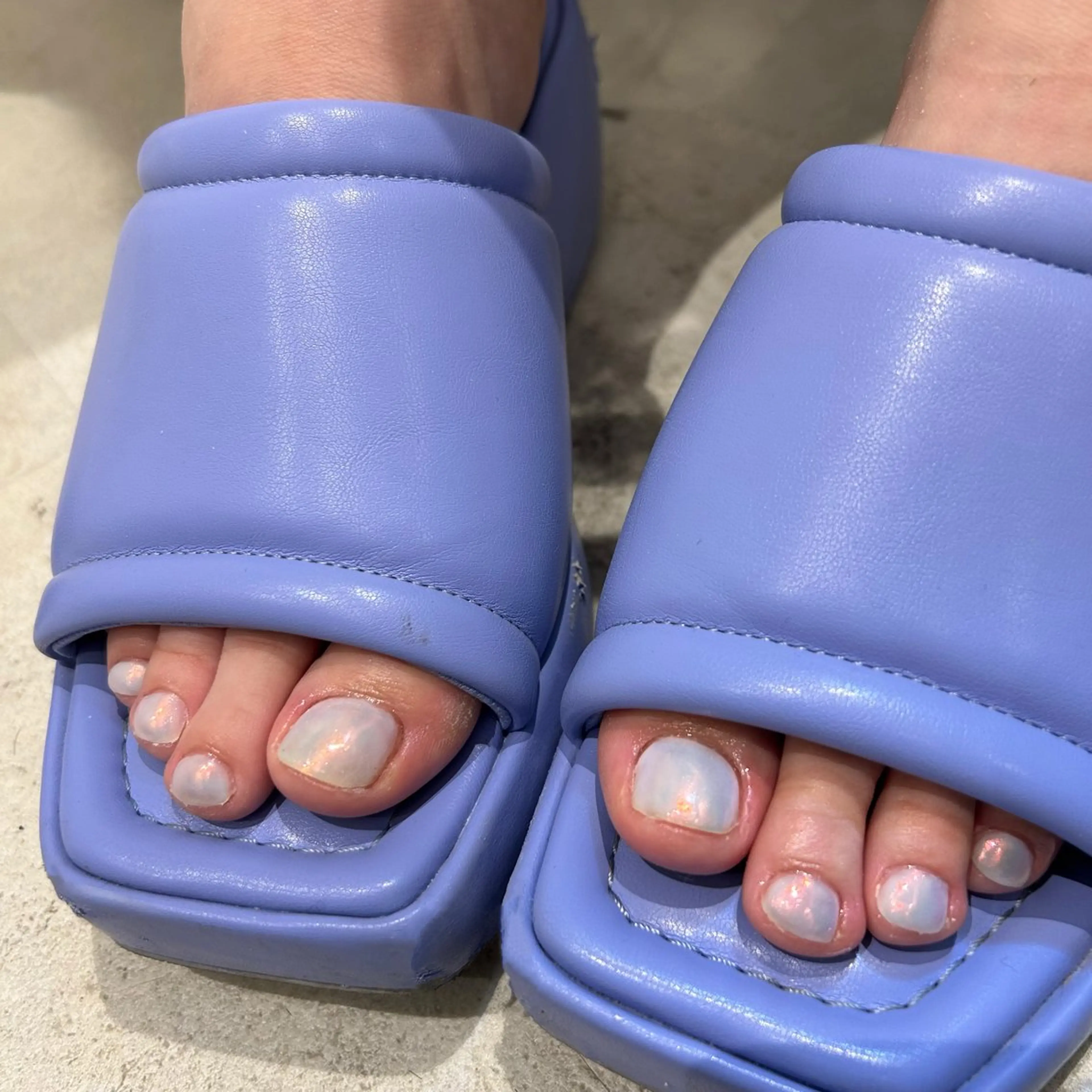 ネイル オーロラネイル フットネイル honoka ガーリーネイル໒꒱のネイルデザイン